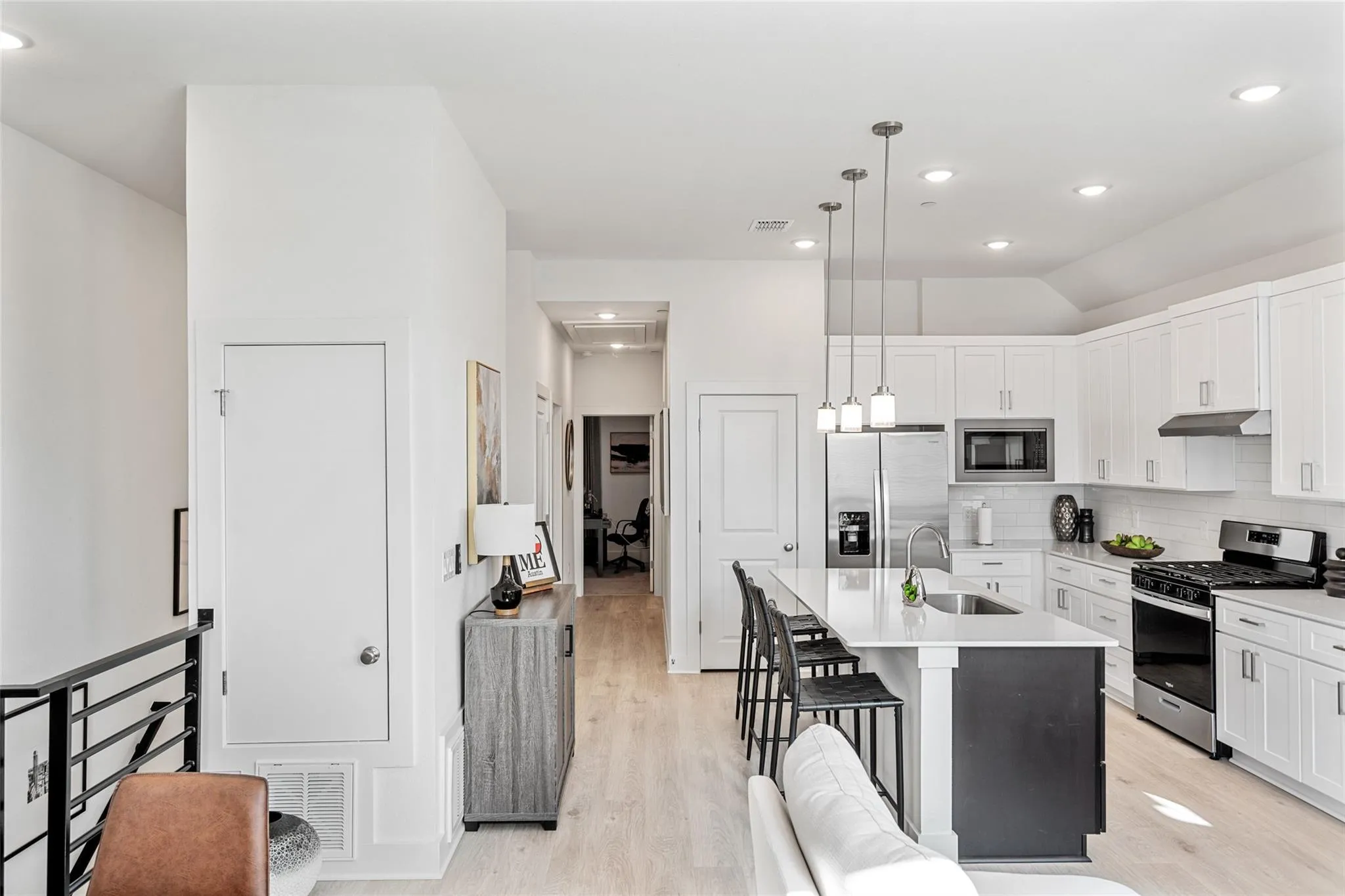 Photo 3 of 200 W 56TH ST #7104