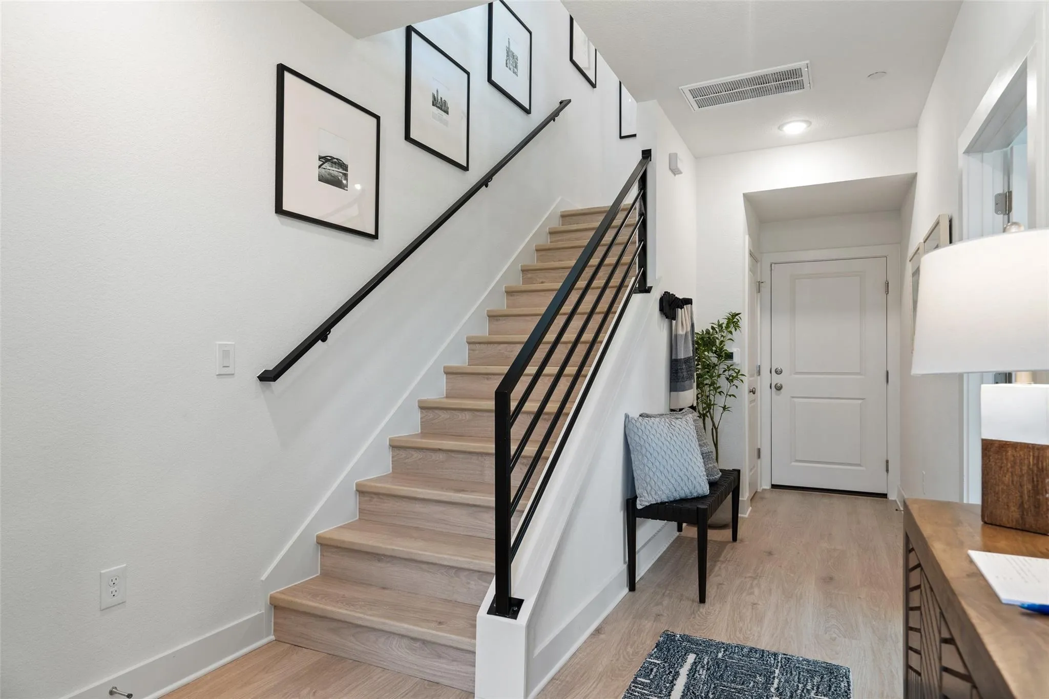 Photo 4 of 200 W 56TH ST #7104
