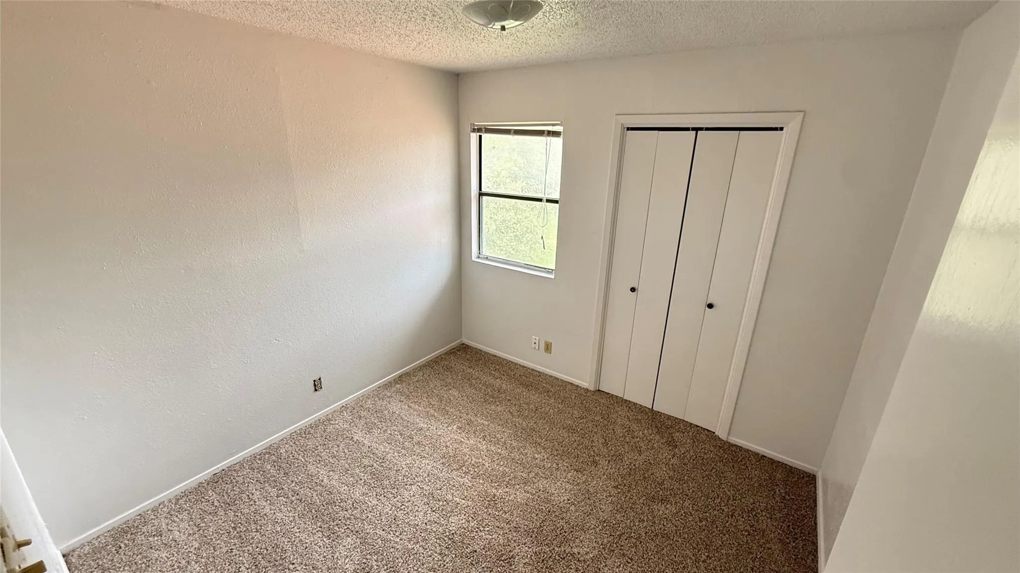 Photo 4 of 9019 SAWTOOTH LN #A