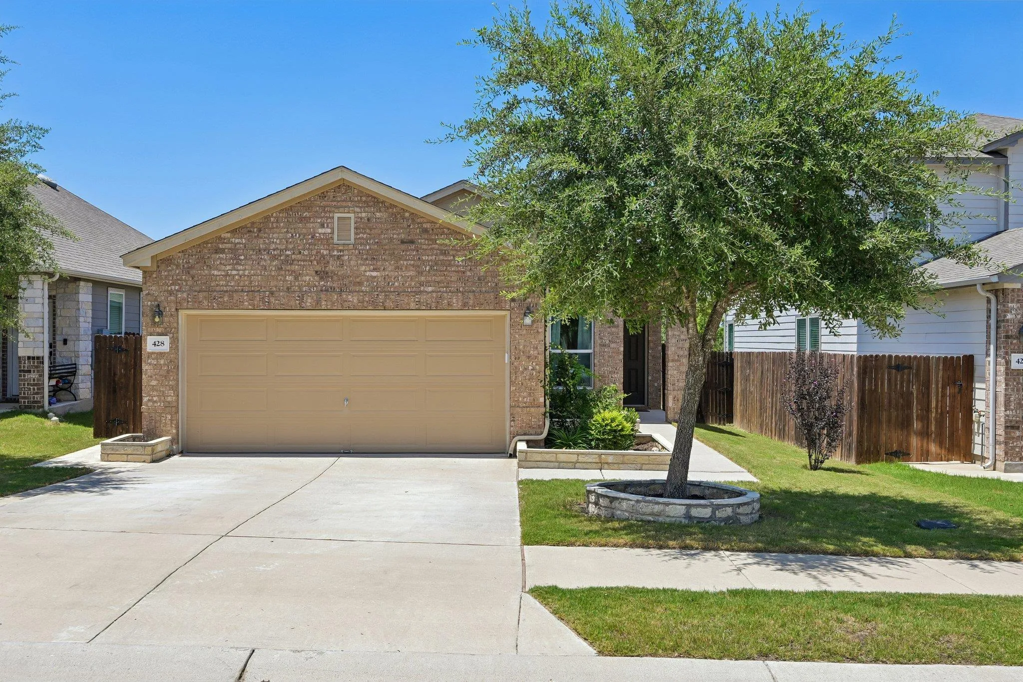 Photo 3 of 428 LOS COBOS LN
