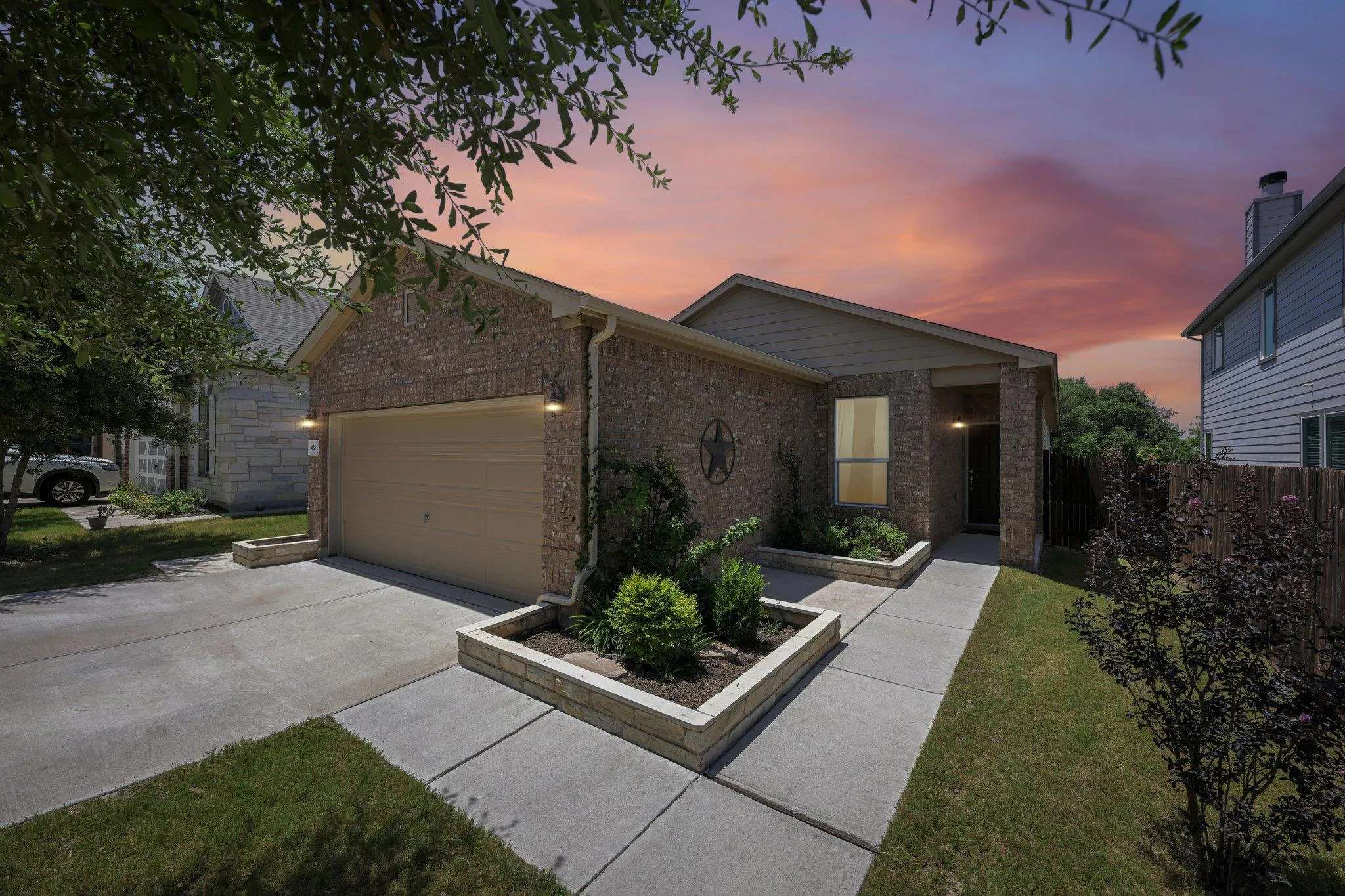 Photo of 428 LOS COBOS LN, Georgetown, TX, 78626