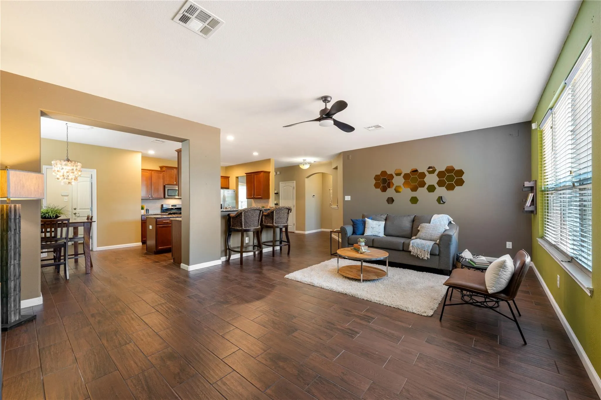 Photo of 708 MARC TAYLOR DR, Austin, 78745
