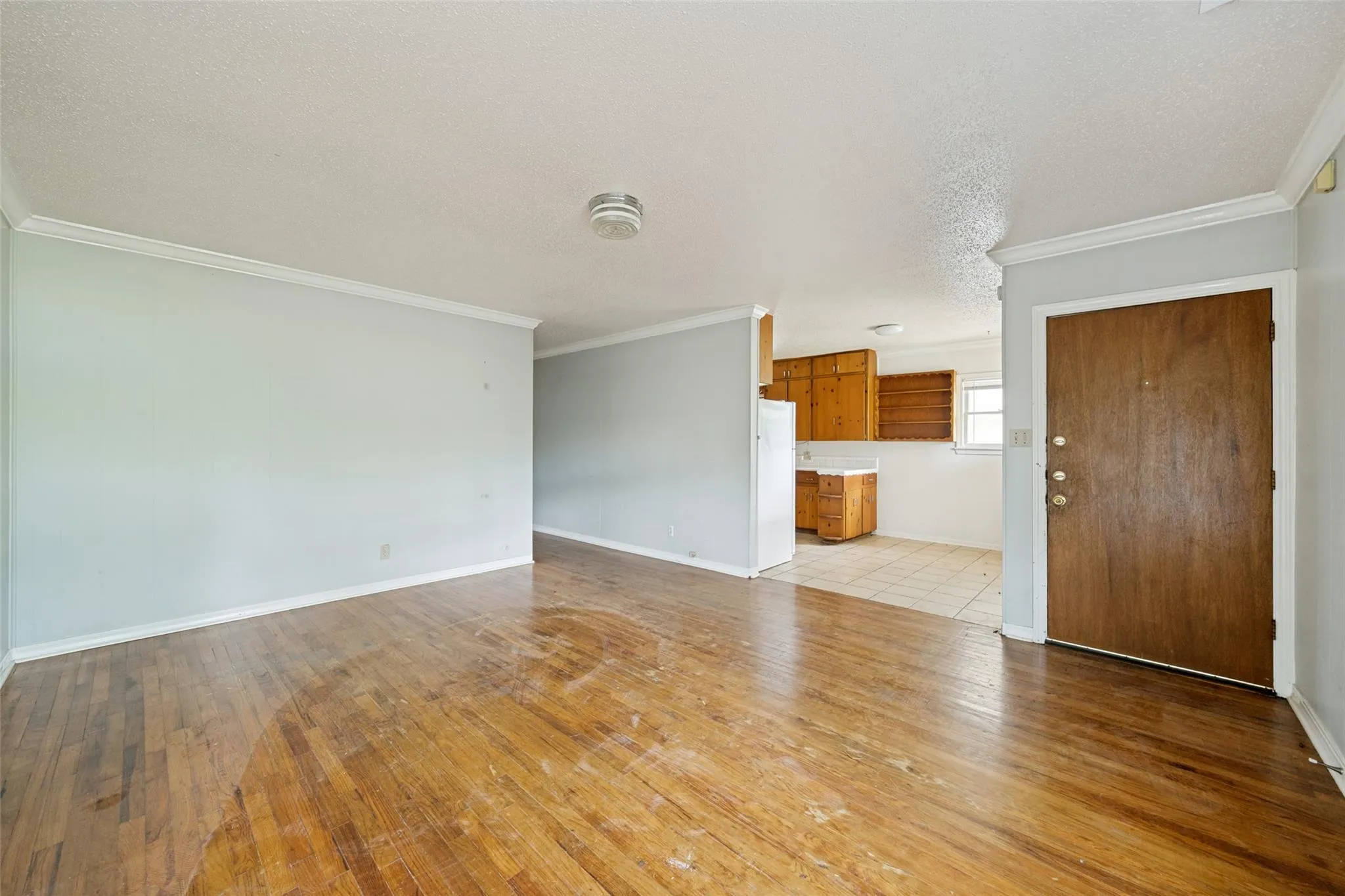 Photo 5 of 209 WOODWARD ST