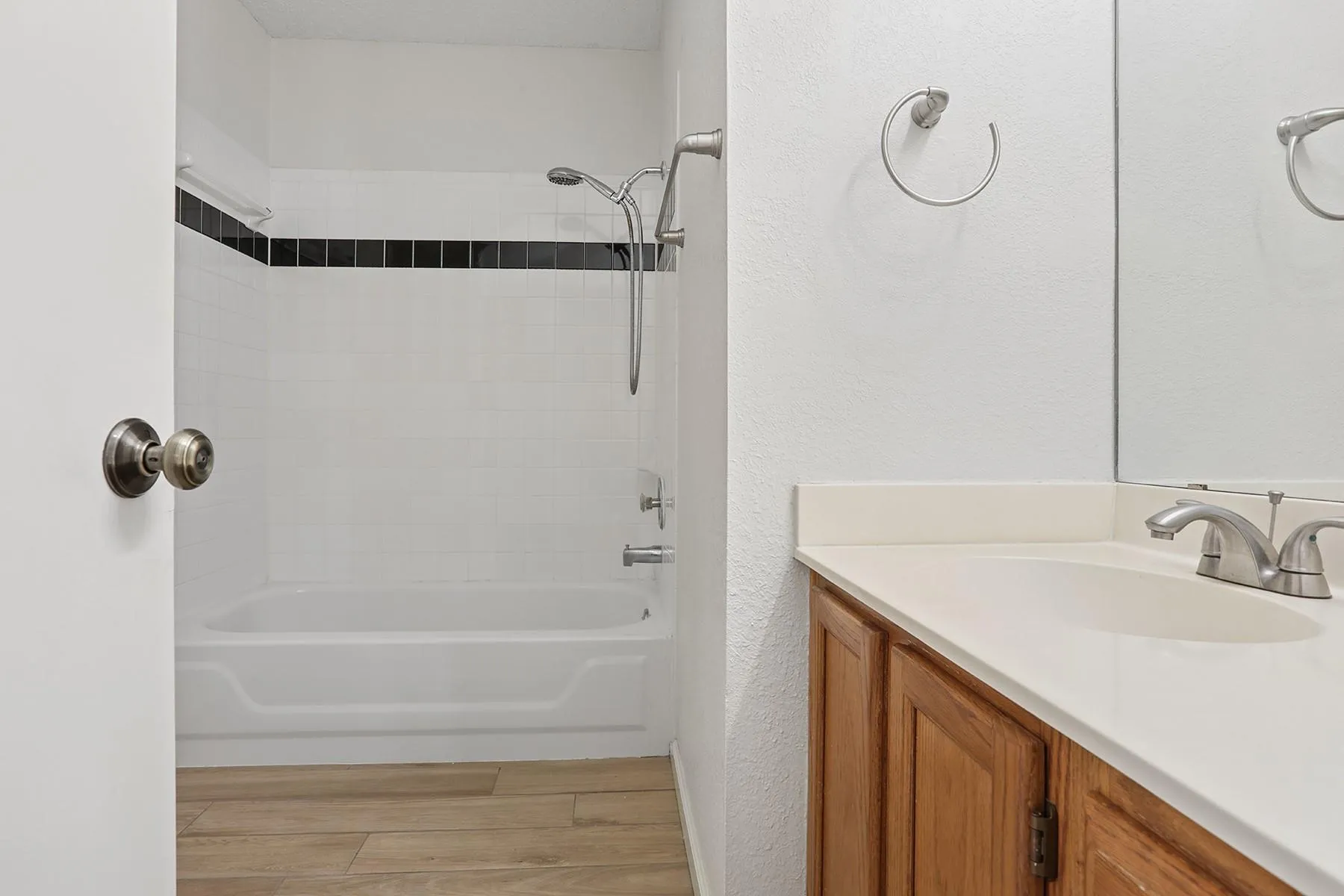 Photo 5 of 15301 ECORIO DR