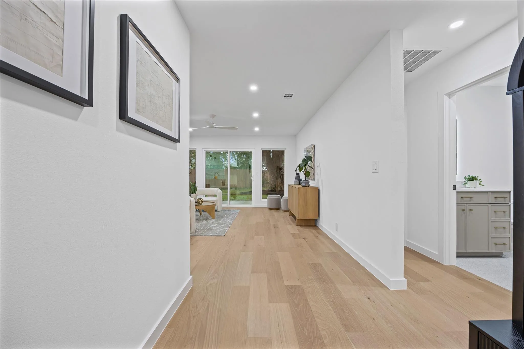 Photo 4 of 6507 PEVENSEY DR