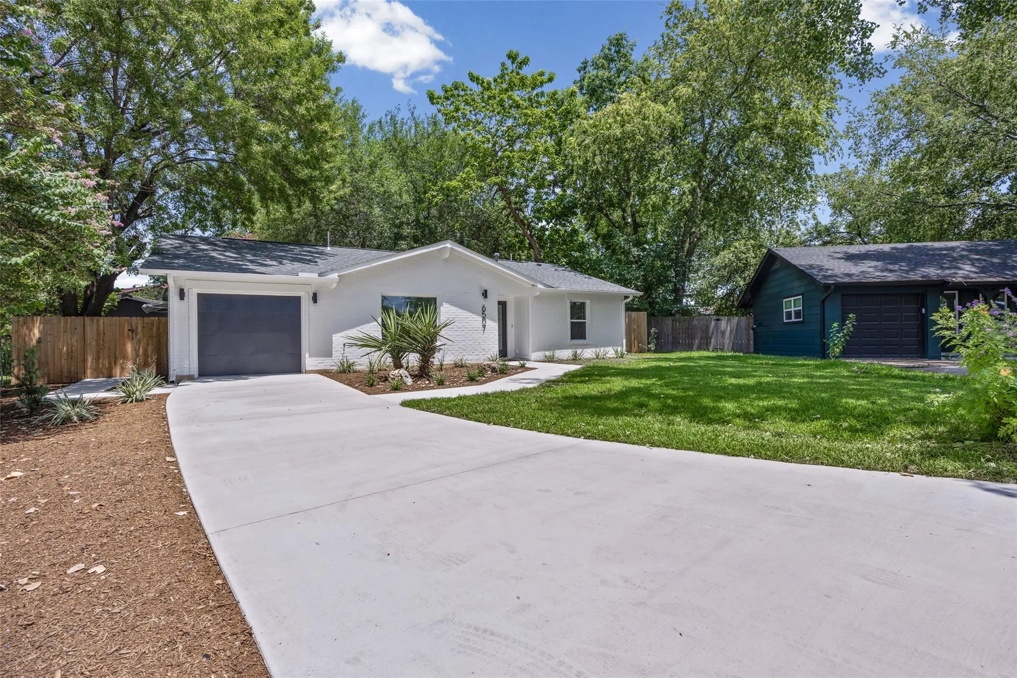 Photo 2 of 6507 PEVENSEY DR