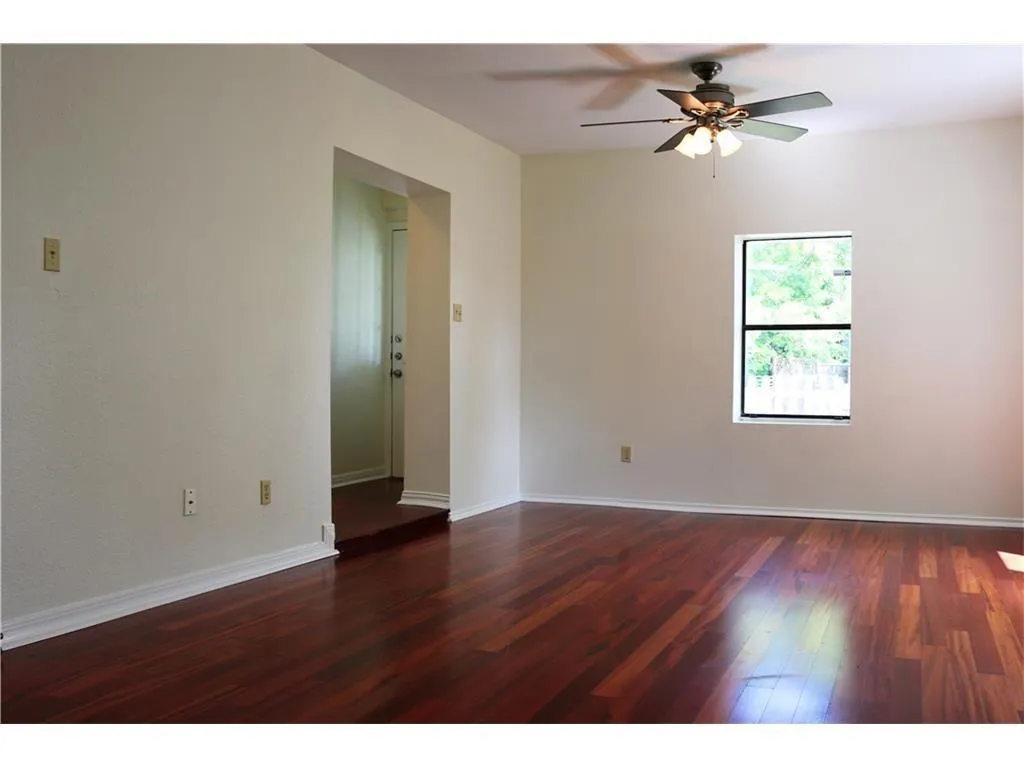 Photo 5 of 1166 RIDGEWAY DR