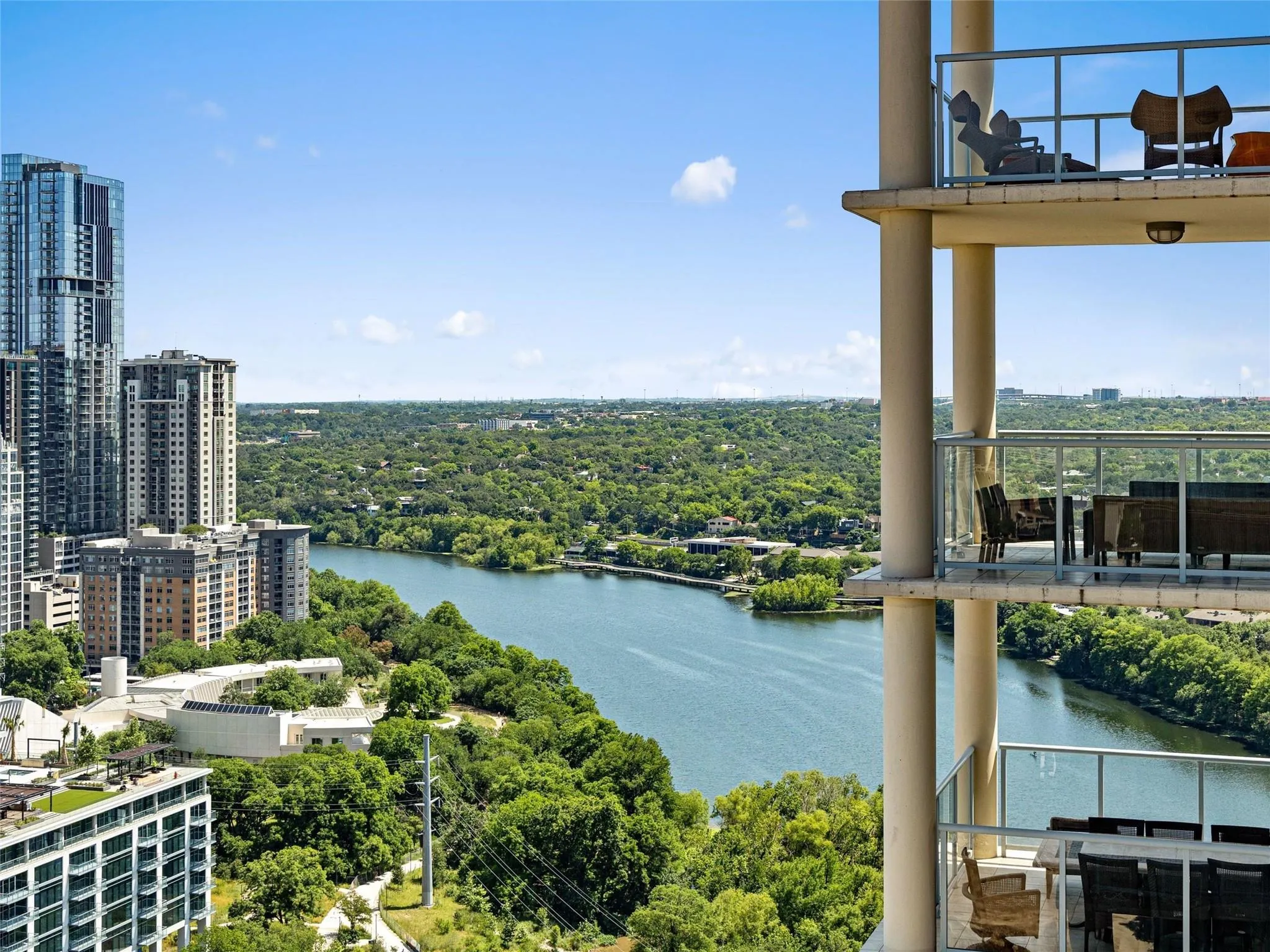 Photo 2 of 98 SAN JACINTO BLVD #2404