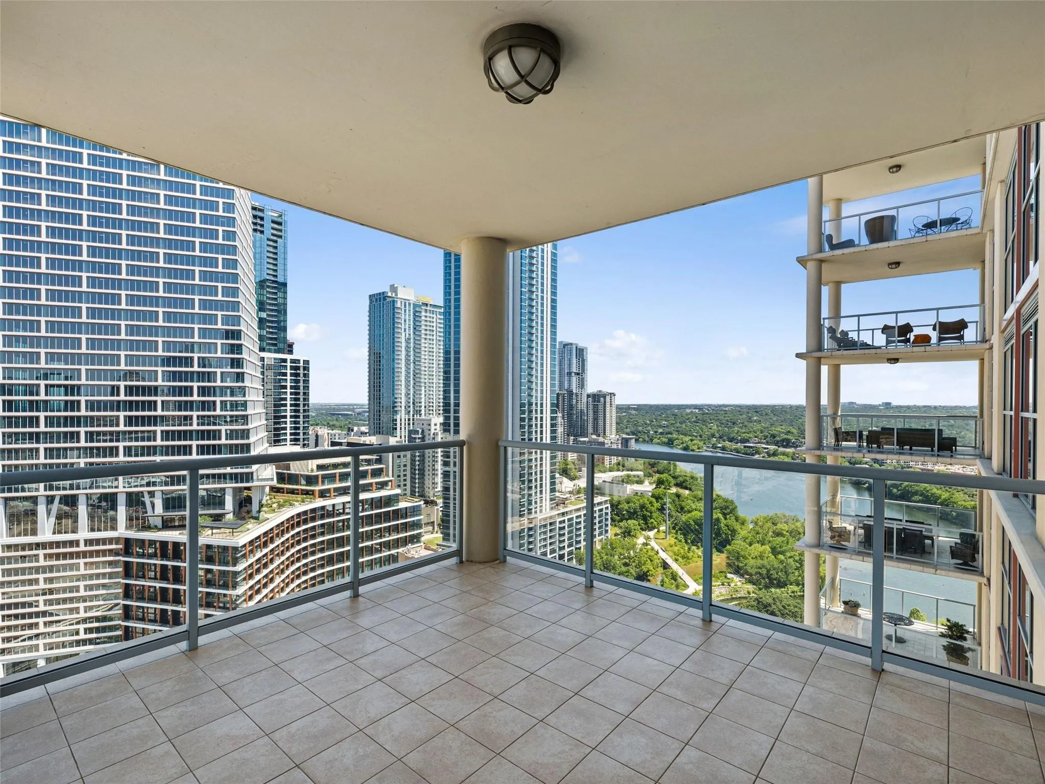 Photo 3 of 98 SAN JACINTO BLVD #2404