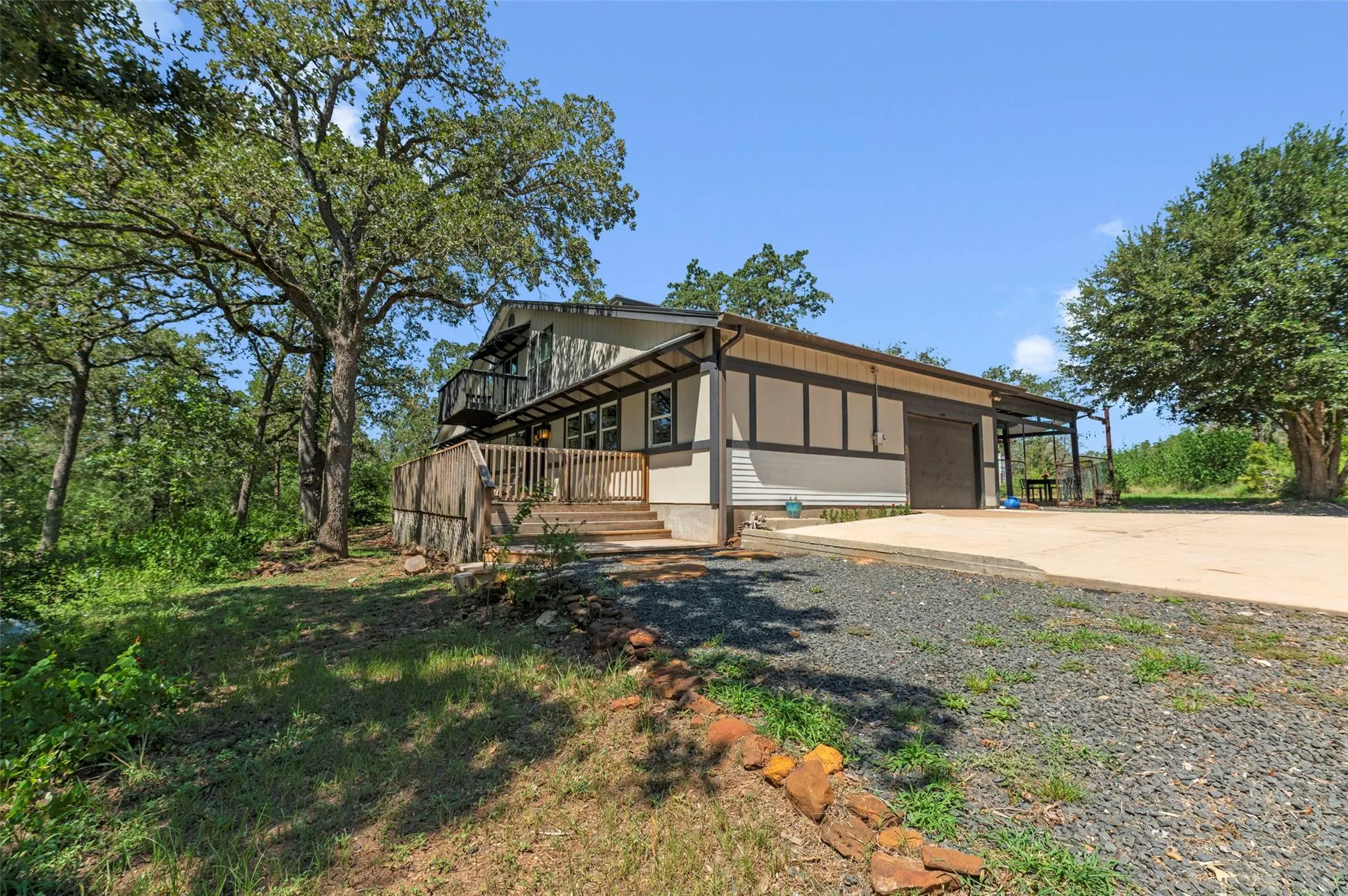Photo 3 of 180 IRONSTONE RD