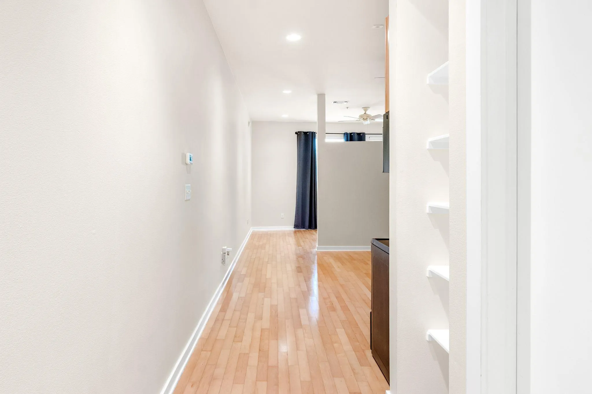 Photo 3 of 2931 E 12TH ST #201