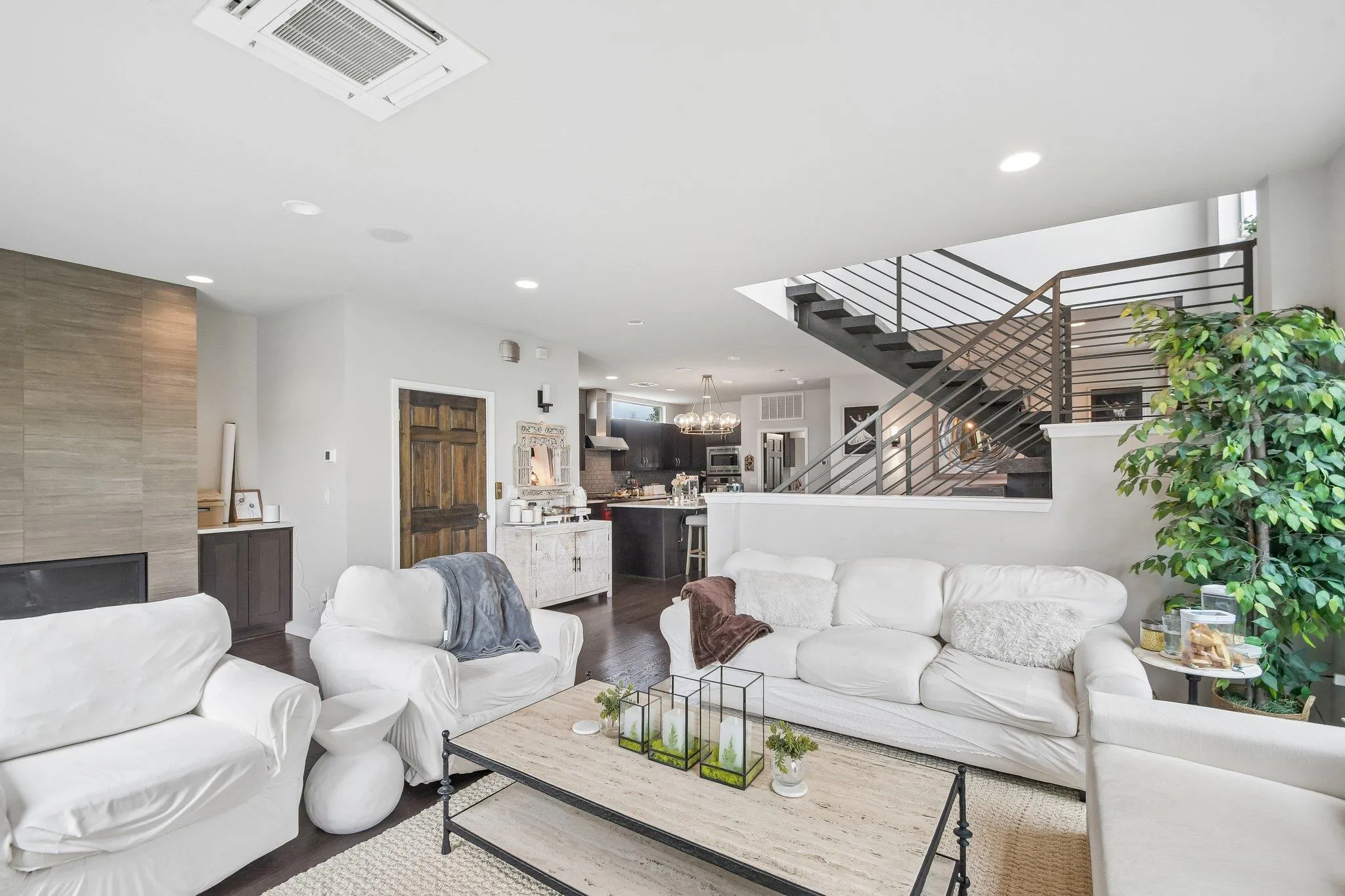 Photo 5 of 1142 LOST CREEK BLVD #12