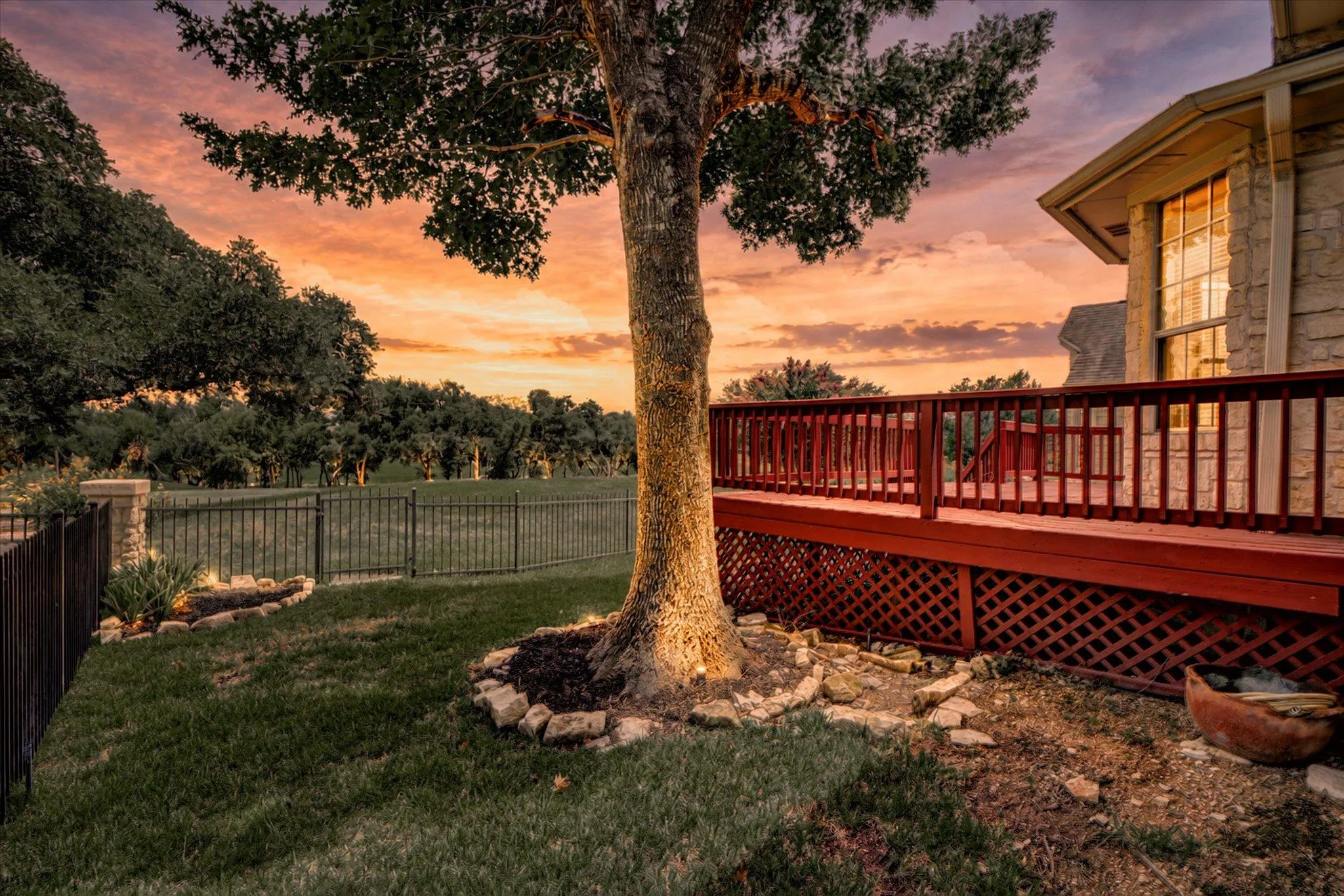 Photo 3 of 4016 SABLE OAKS DR