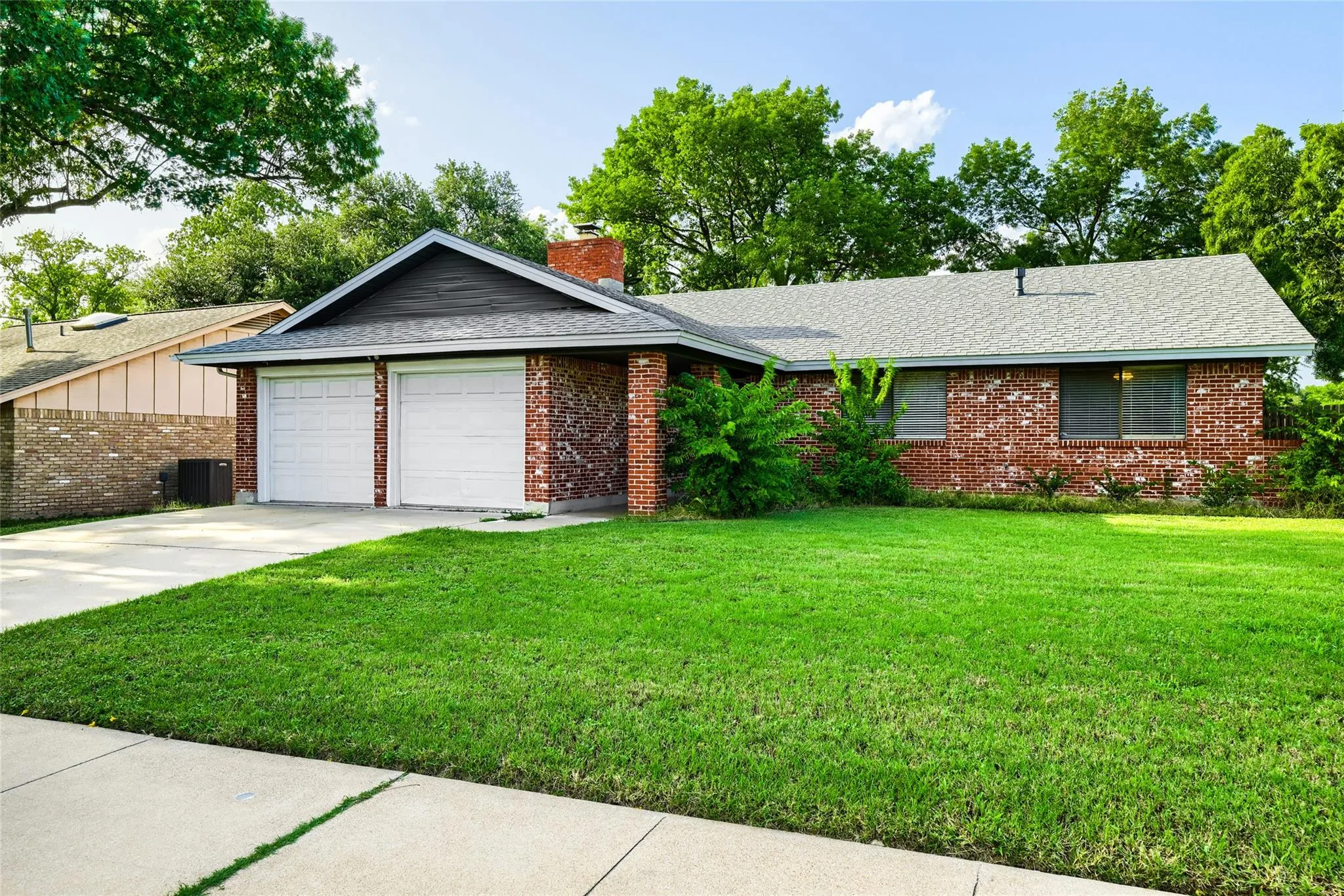 Photo of 1300 NEANS DR, Austin, TX, 78758