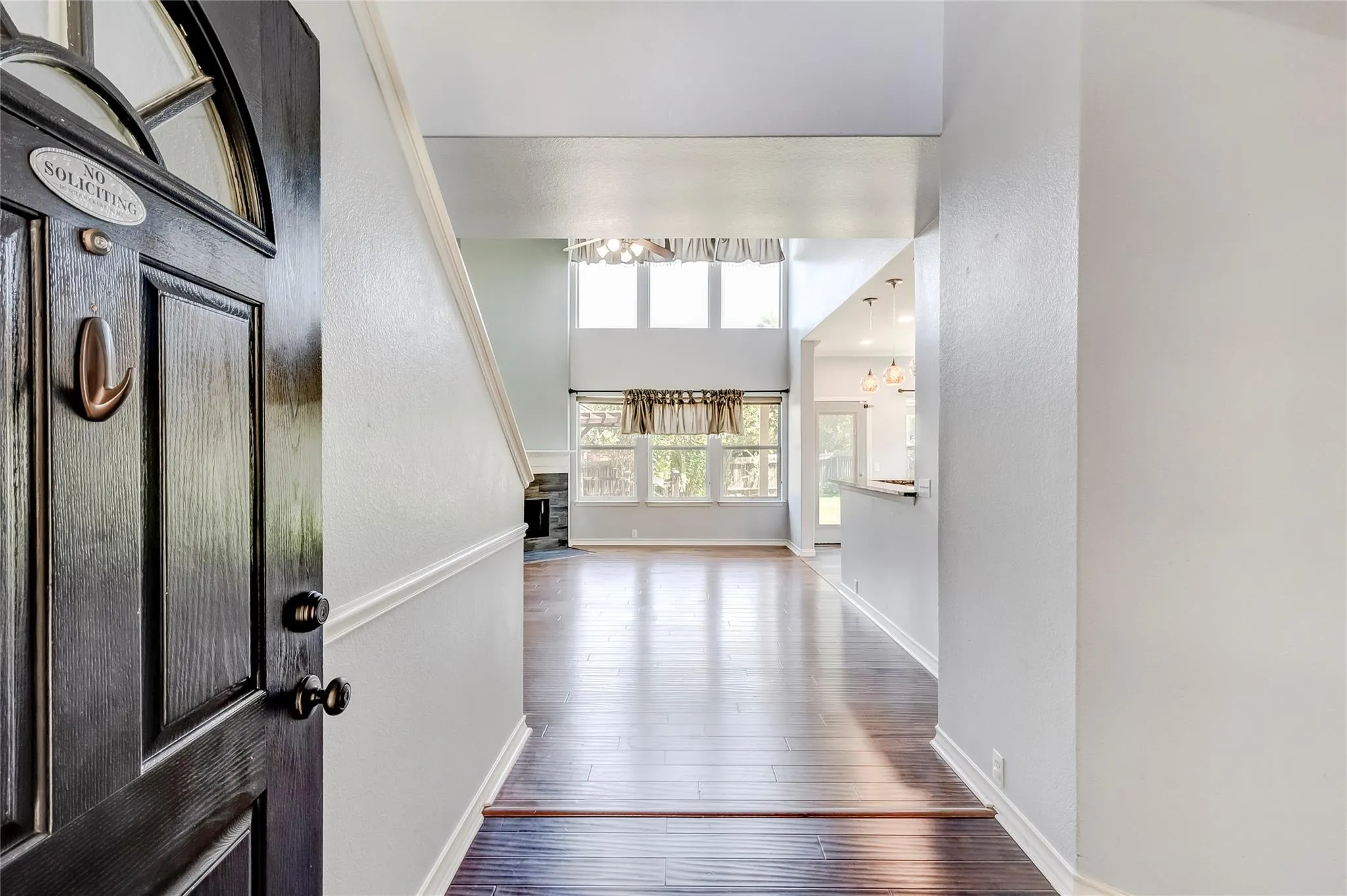 Photo 4 of 20913 MANDRAKE DR