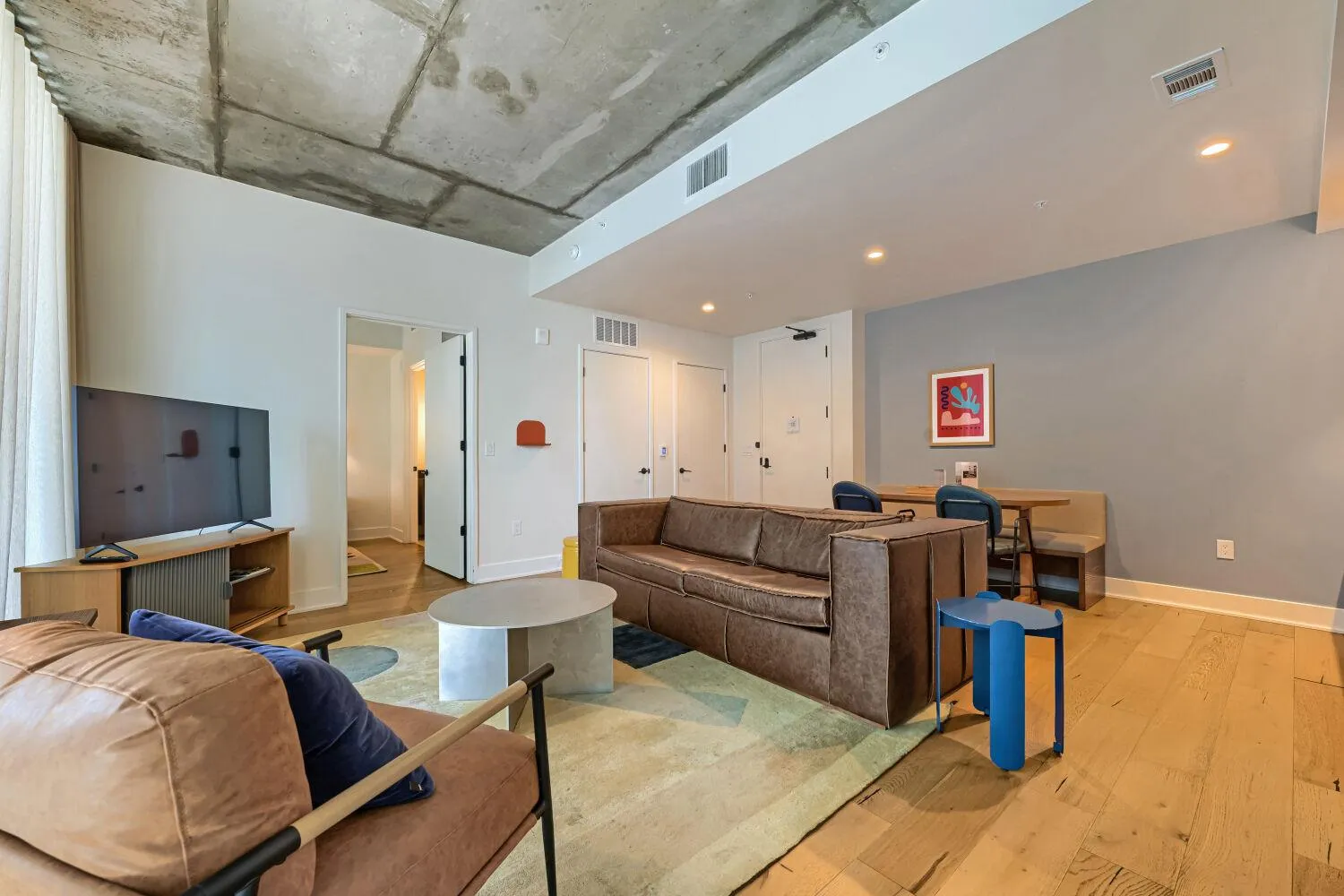 Photo 5 of 48 EAST AVE #1809