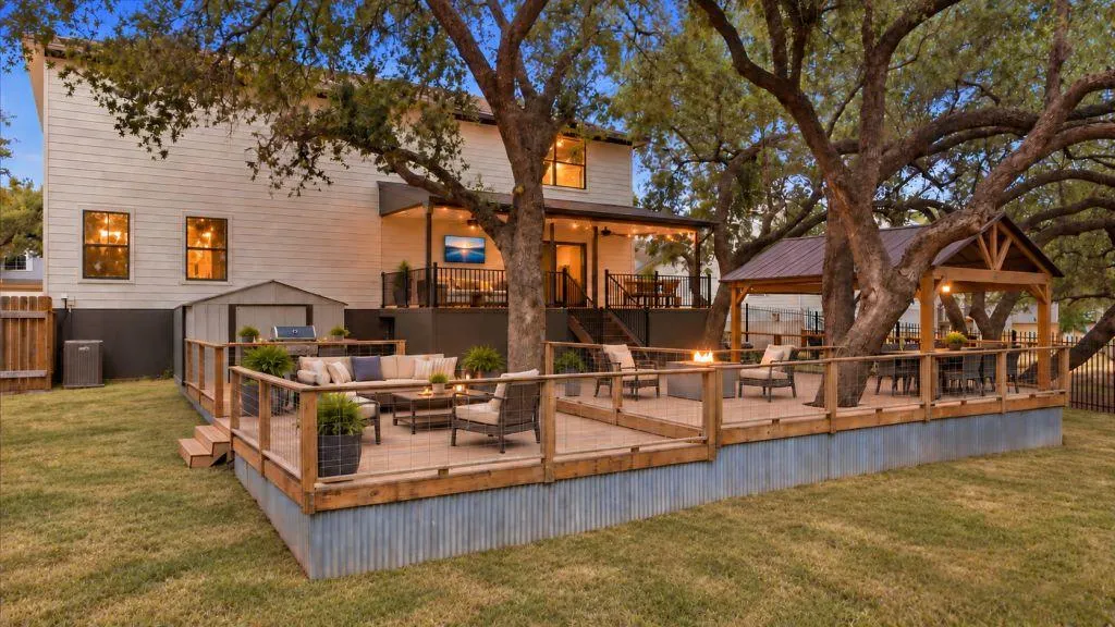 Photo 2 of SPICEWOOD 78669