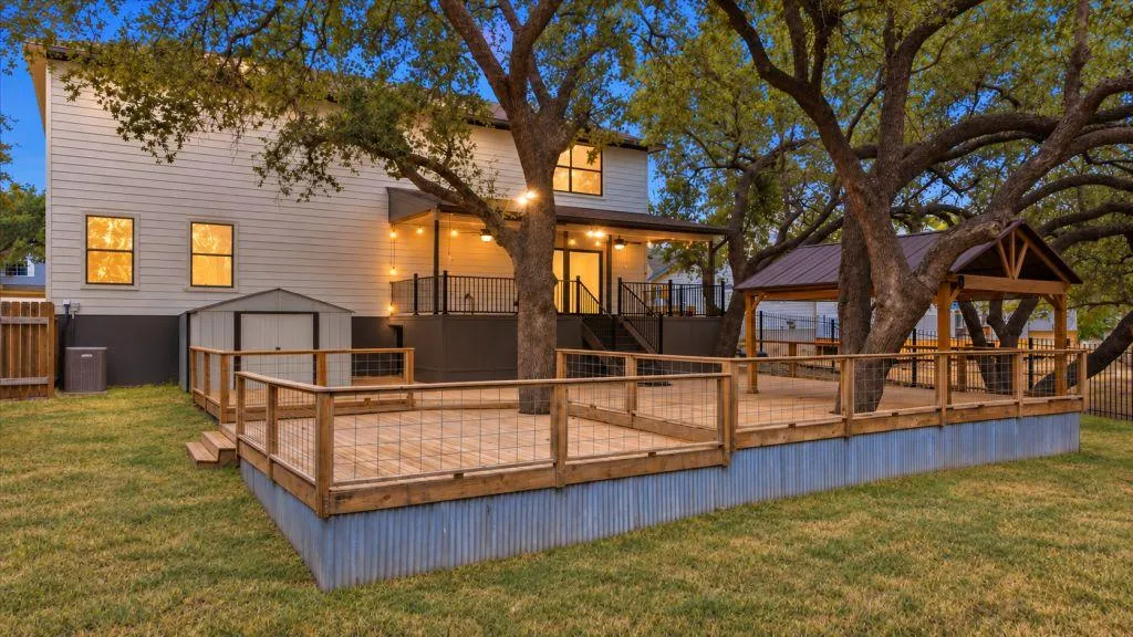 Photo 3 of SPICEWOOD 78669