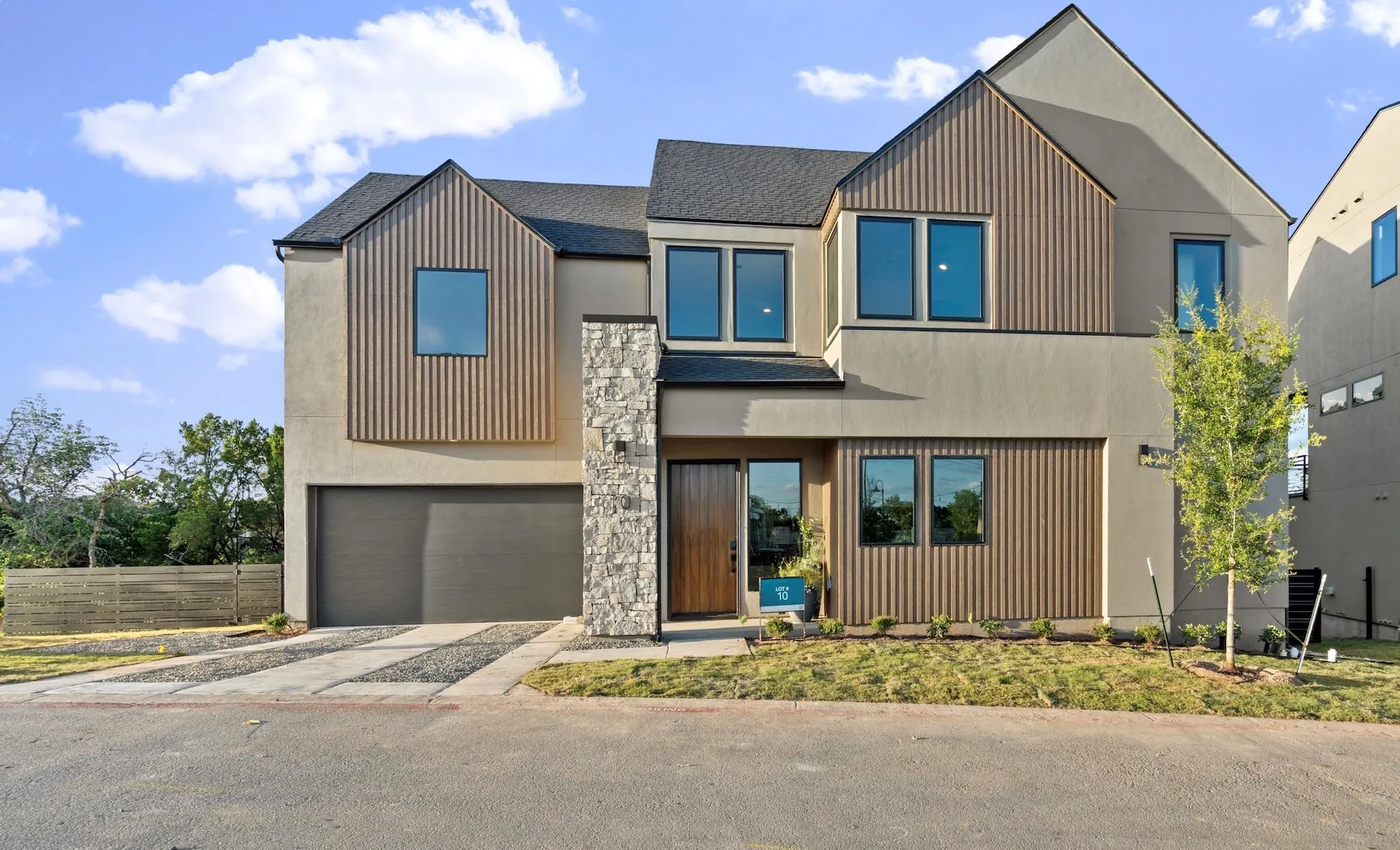 Photo 2 of 9803 RIBELIN RANCH CT