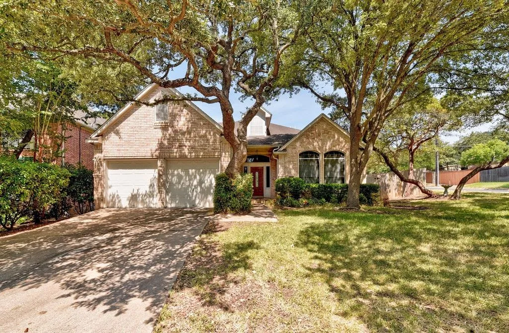 Photo 2 of 7600 ORRICK DR