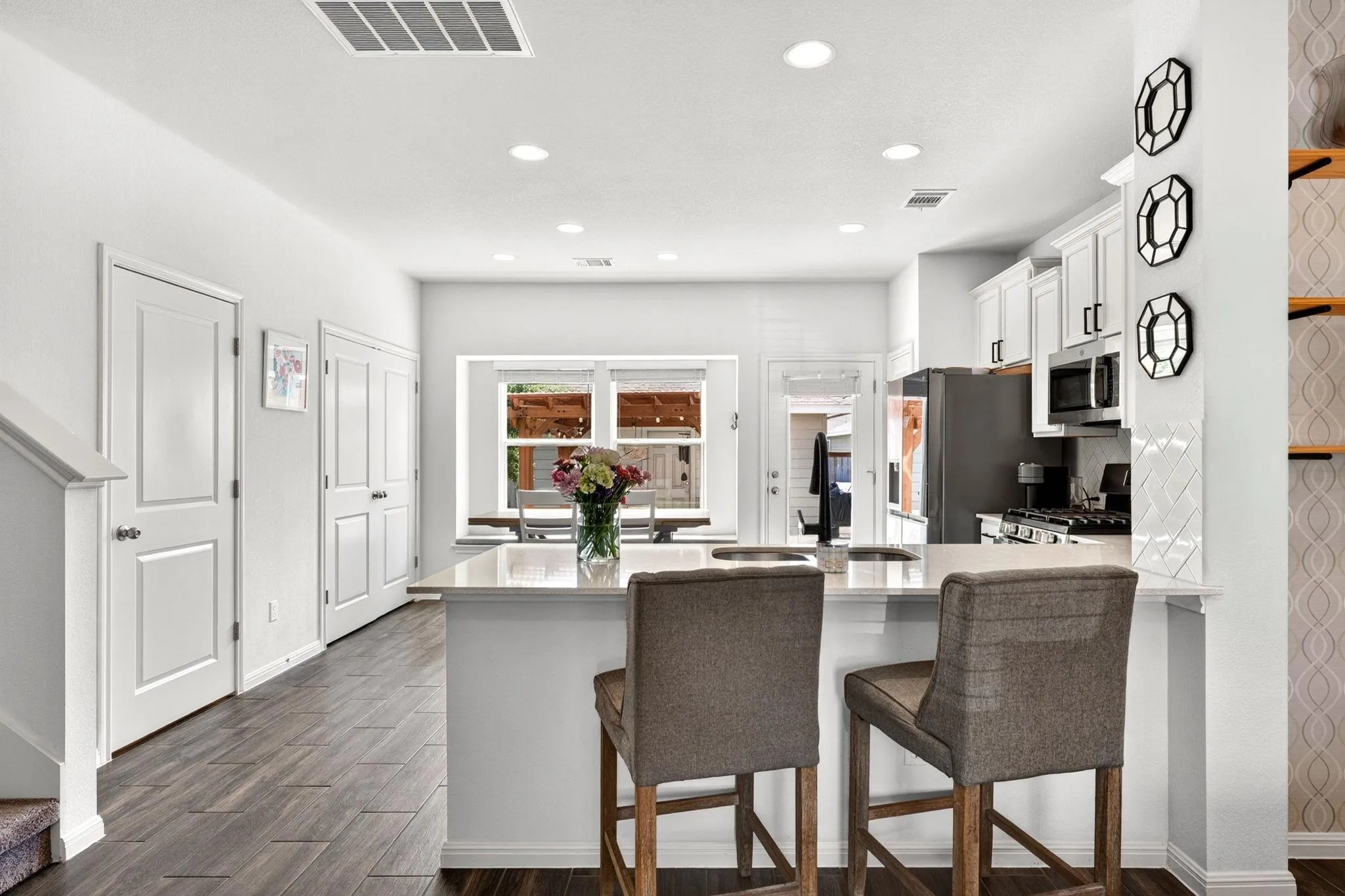Photo 5 of 17903 PAPAVERI WAY #212
