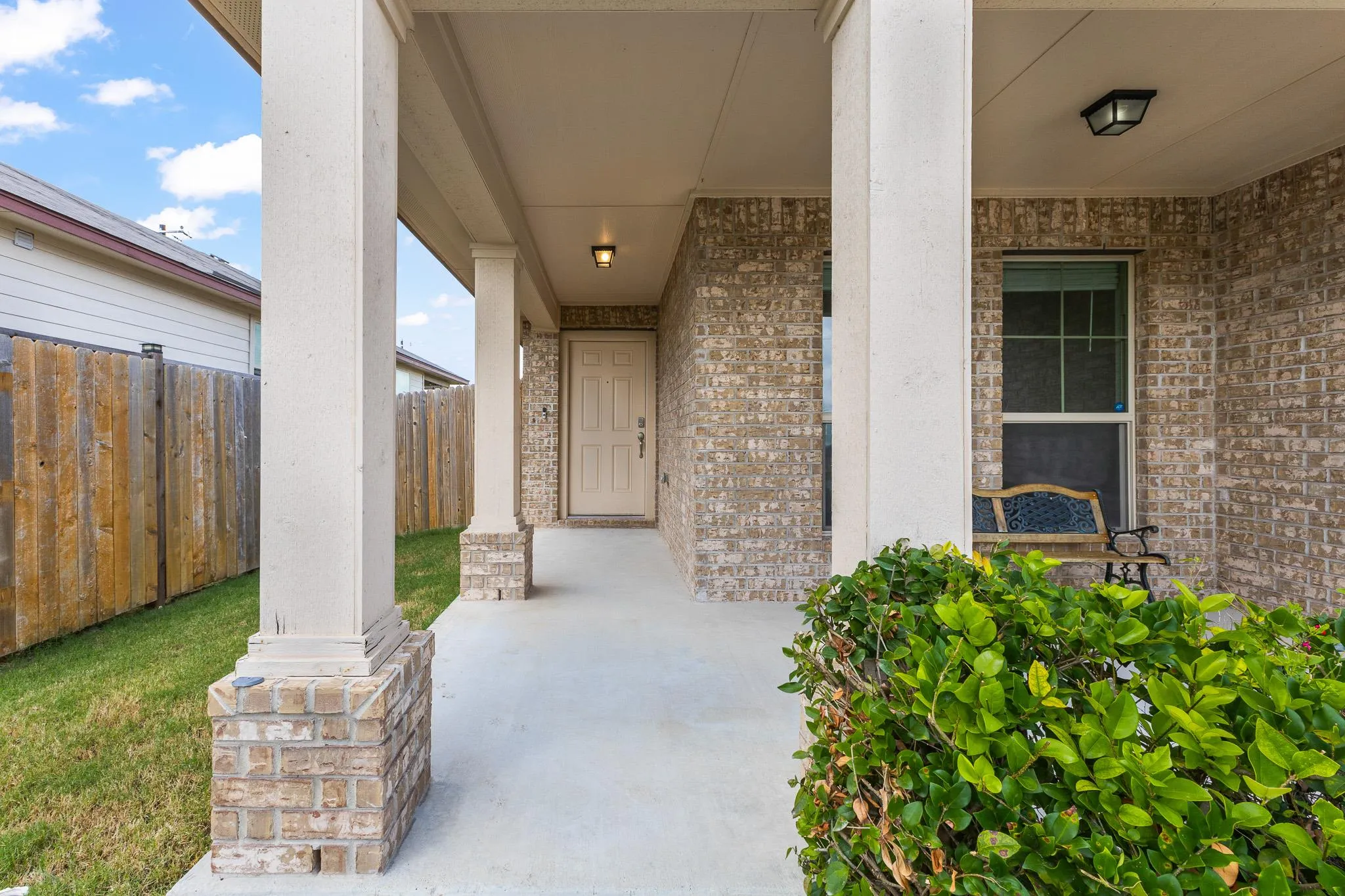 Photo 3 of 109 MIDAS LN