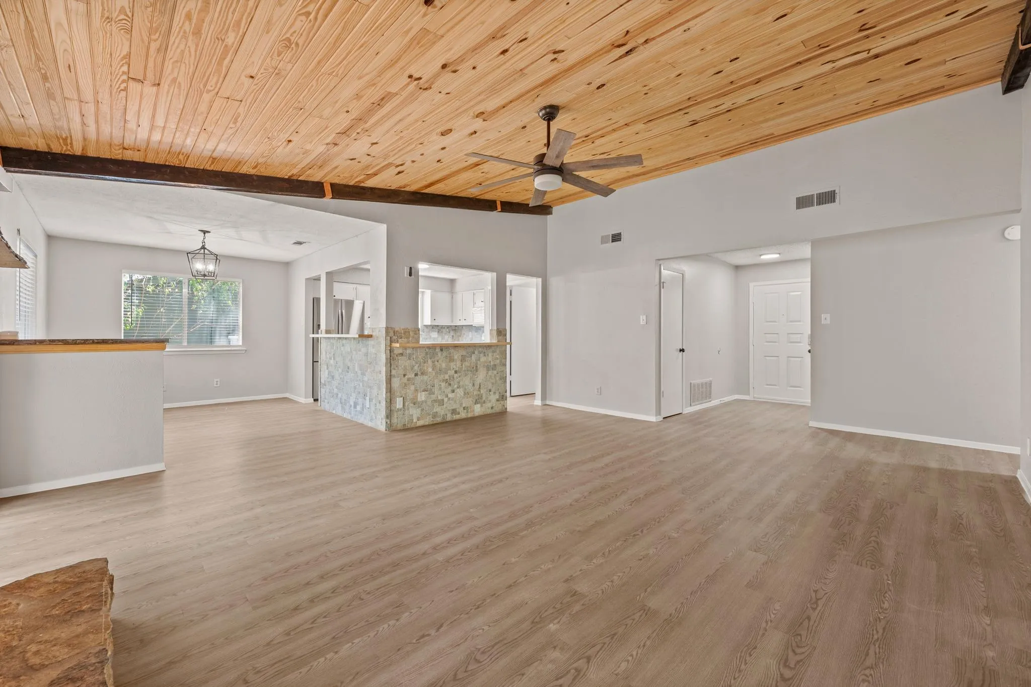 Photo 5 of 12233 FORSYTHE DR