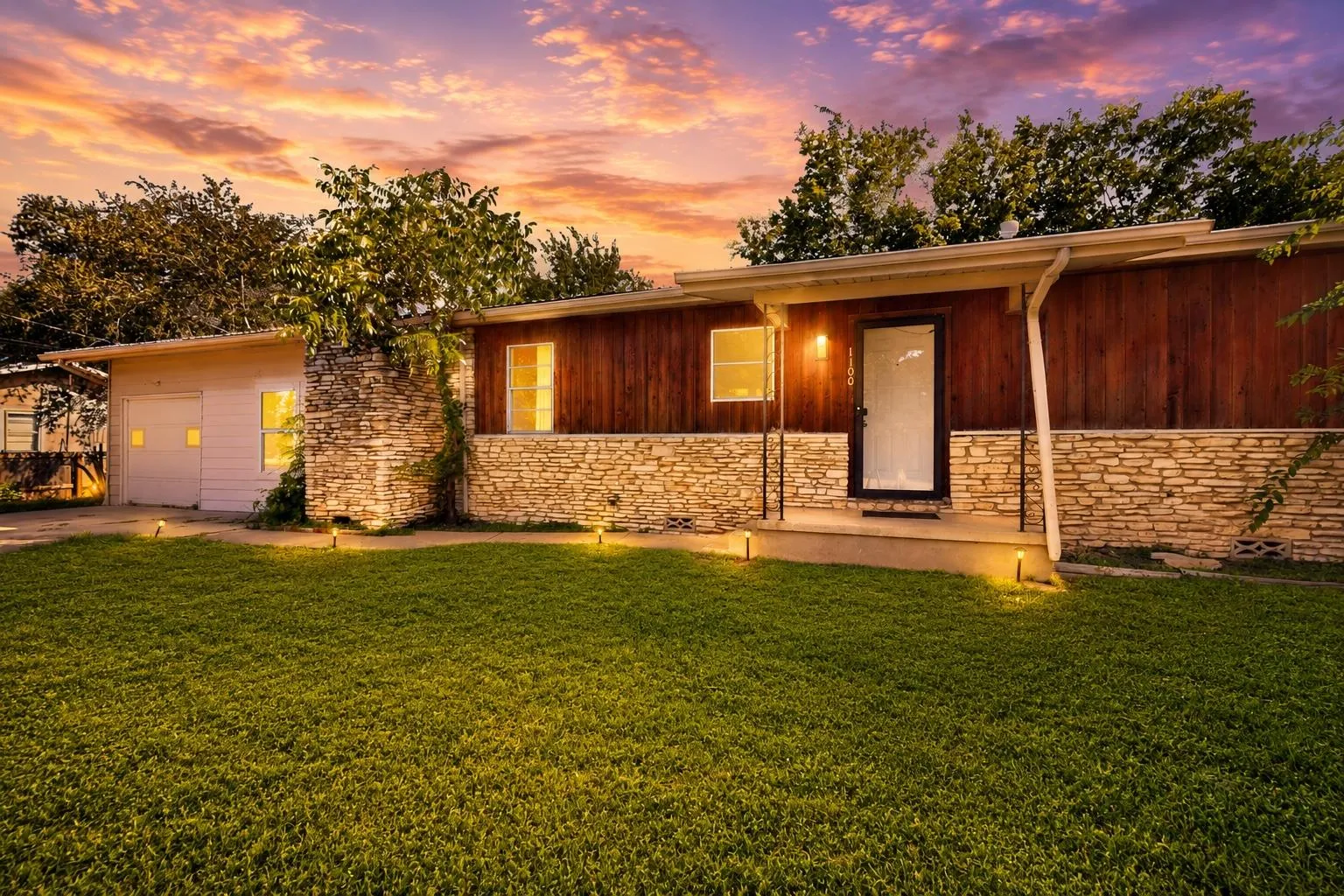 Photo of 1100 NEANS DR, Austin, TX, 78758