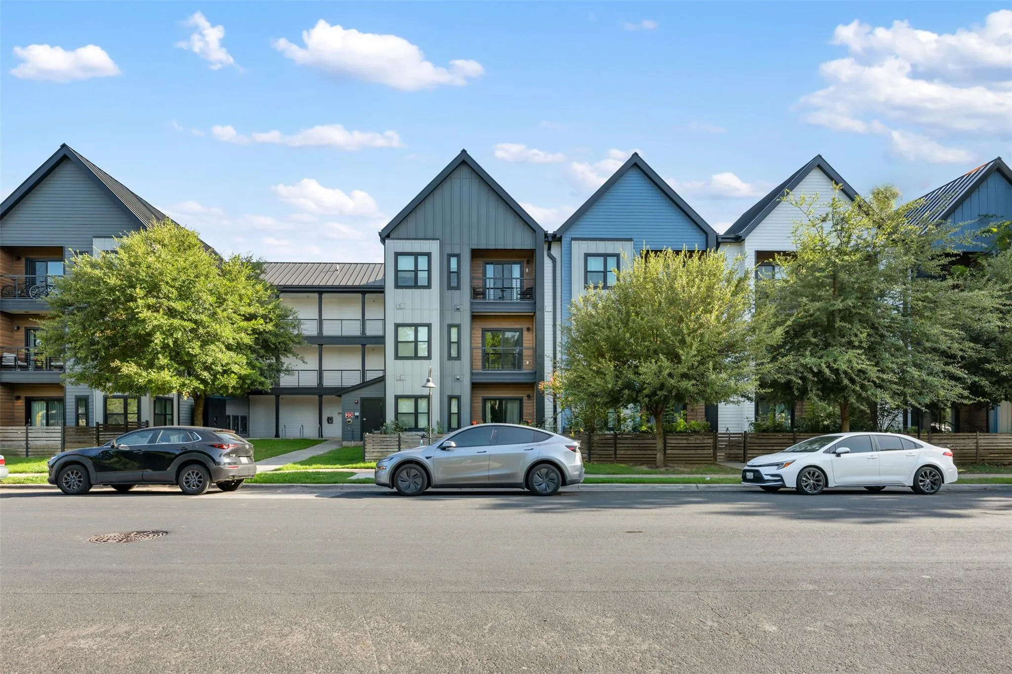 Photo of 3101 W GOVALLE AVE #111, Austin, TX, 78702