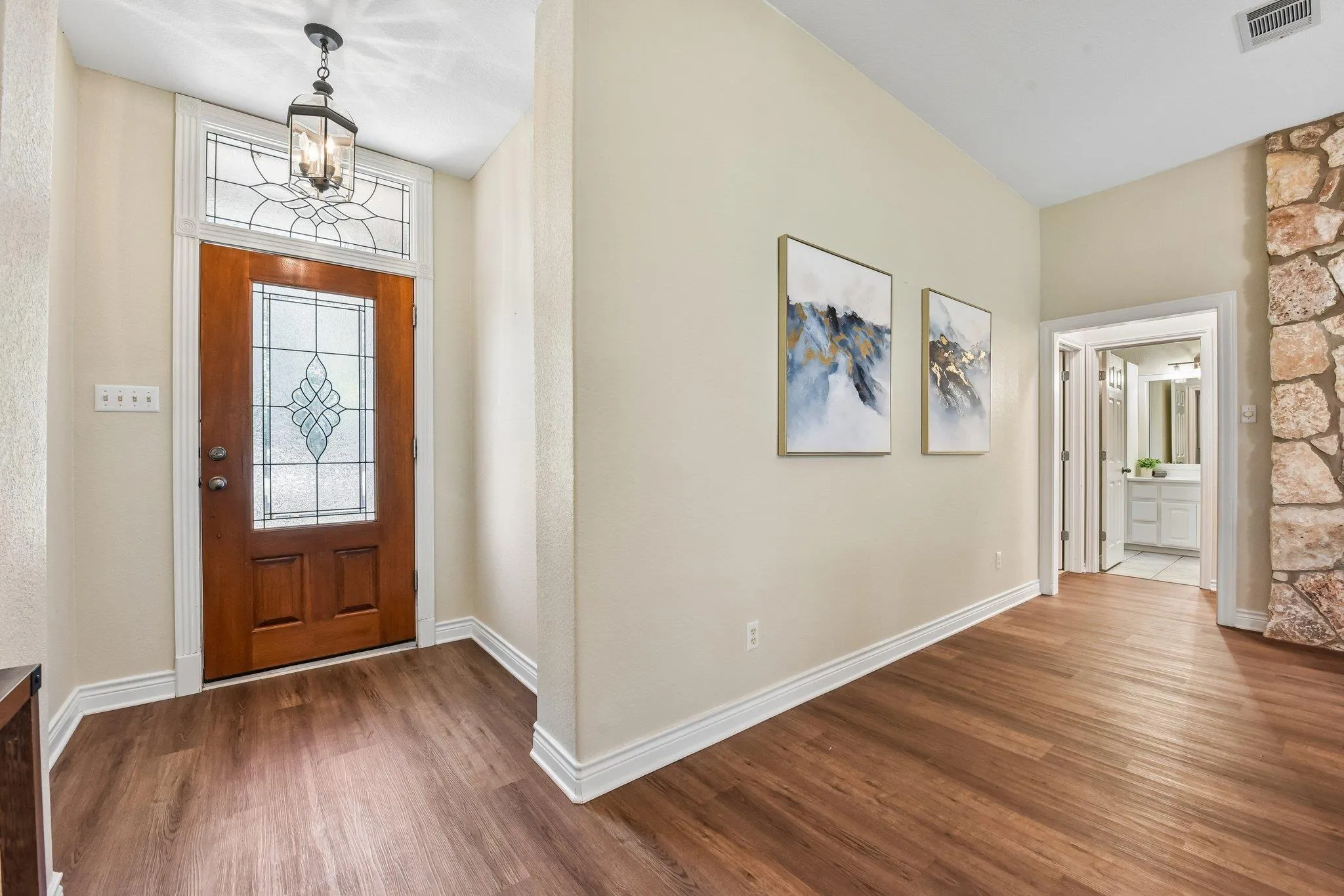Photo 4 of 100 GROVE LN