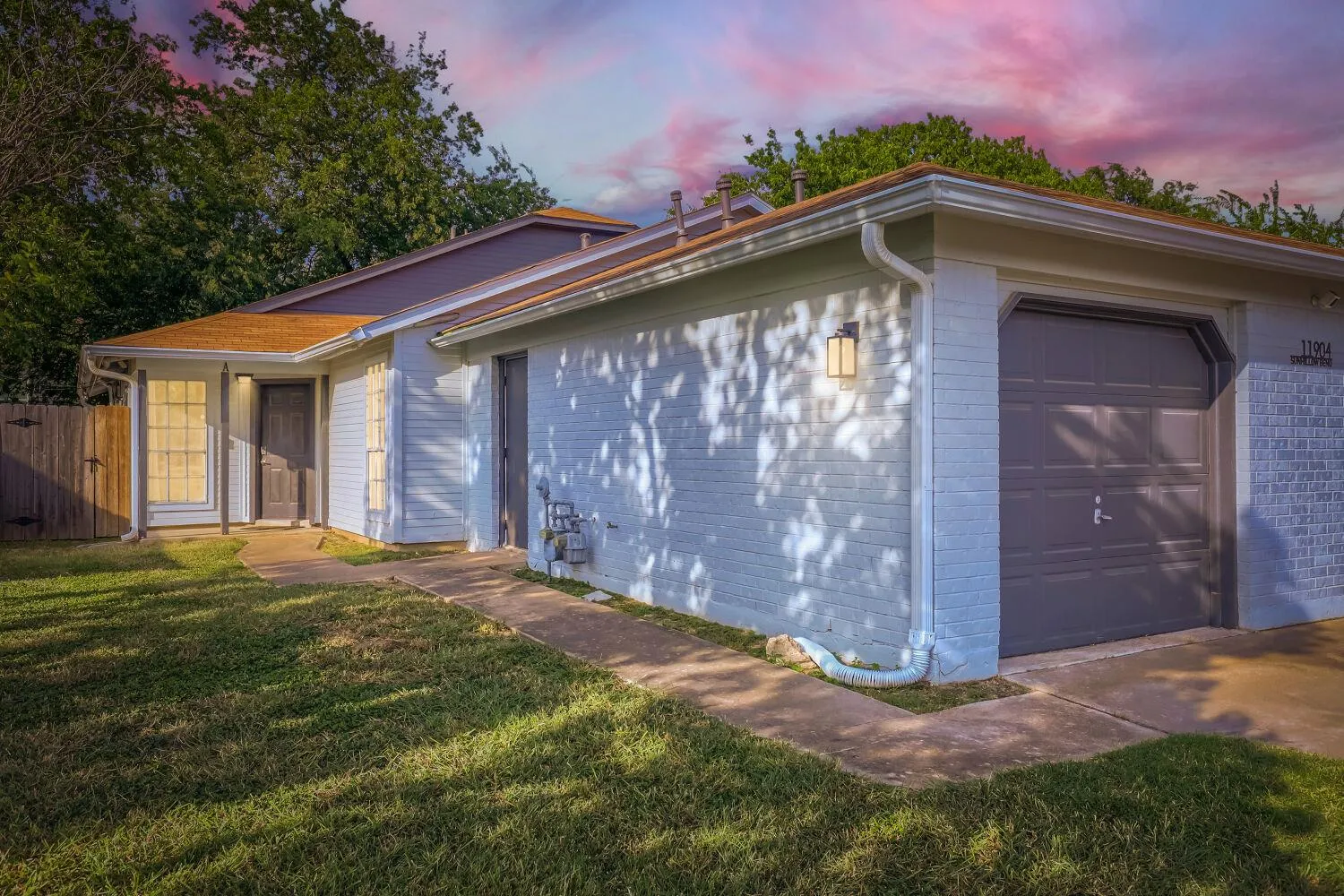 Photo of 11904 SUNHILLOW BND, Austin, TX, 78758