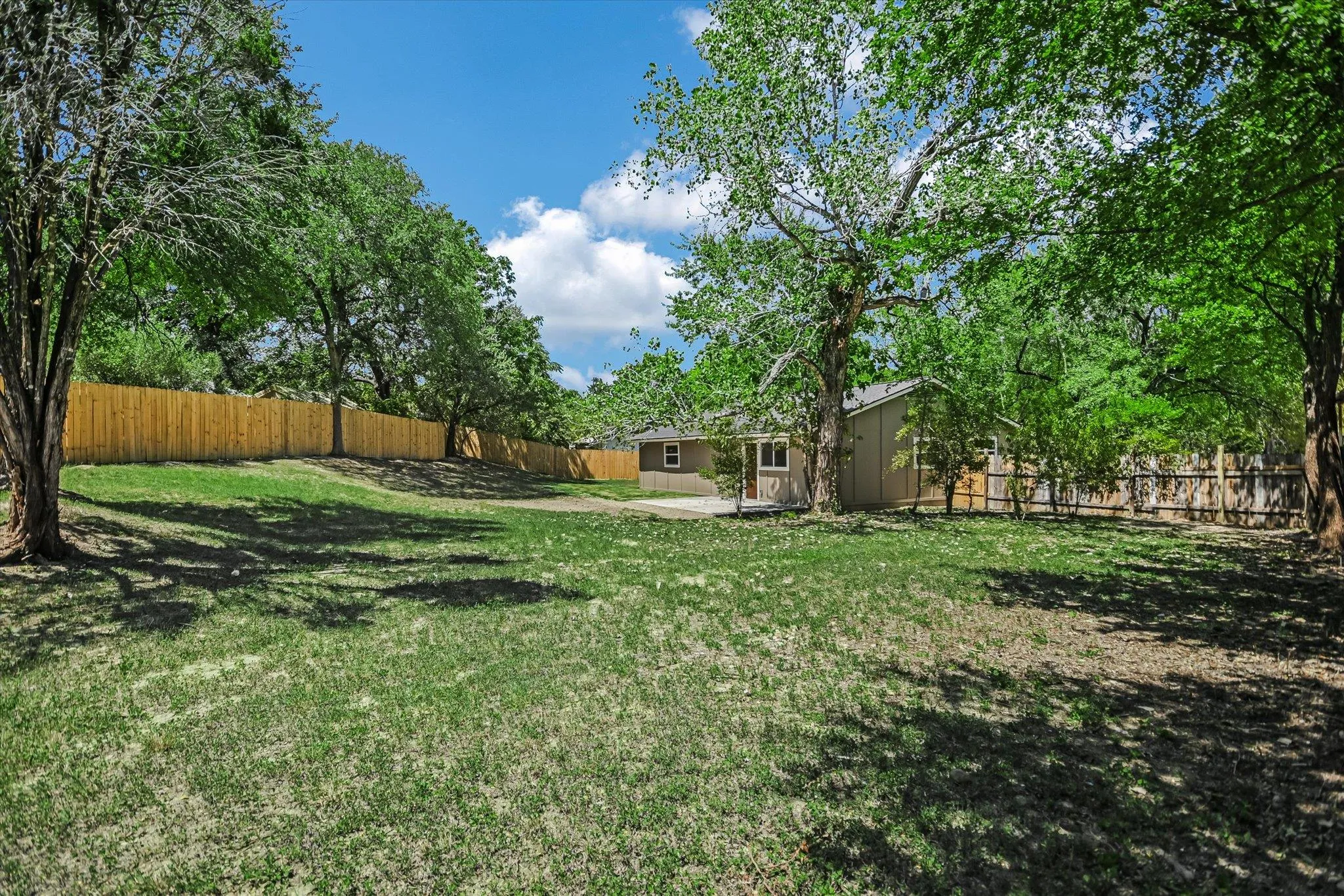 Photo 4 of 4508 CRAIGWOOD DR