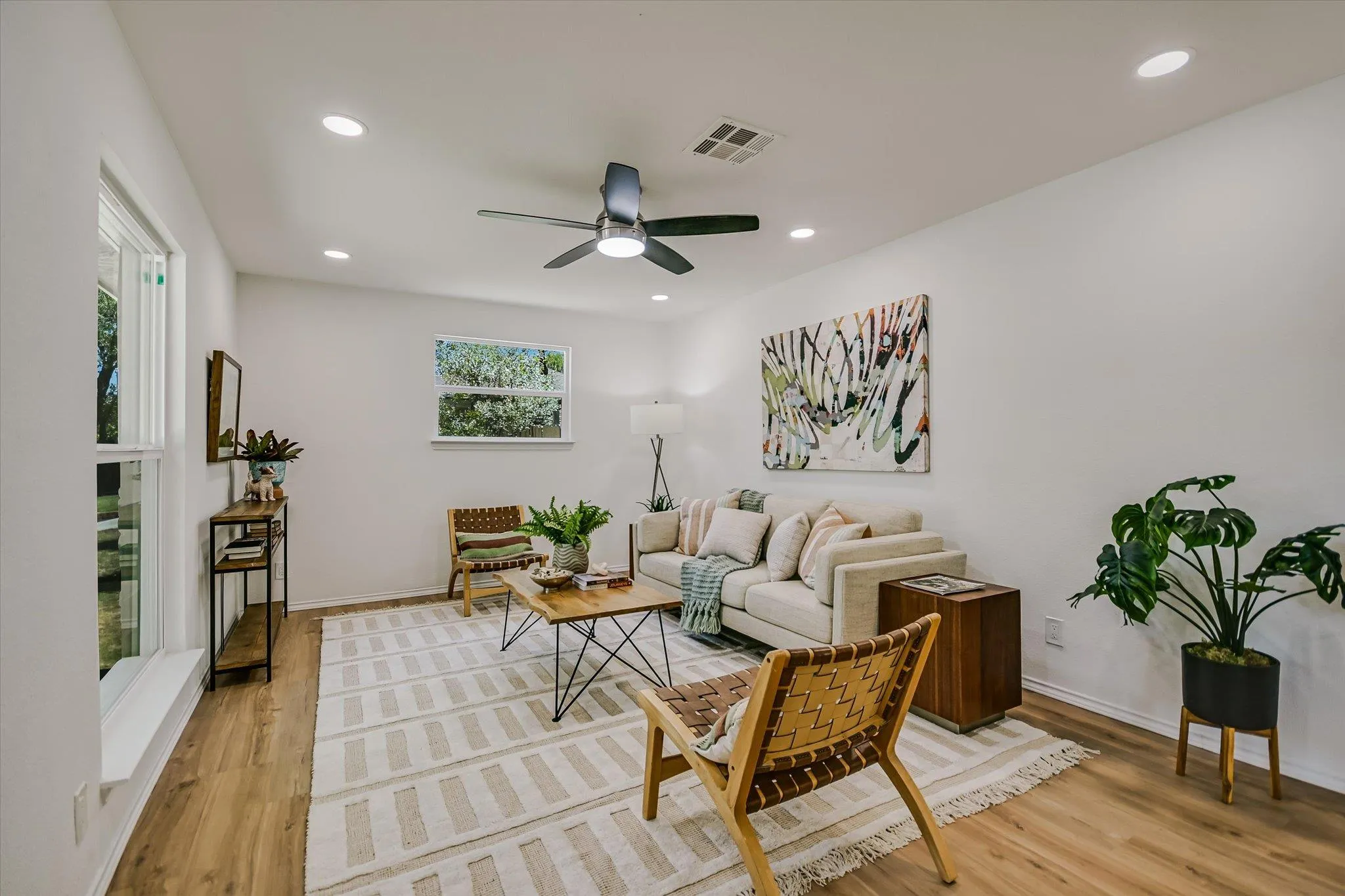 Photo 2 of 4508 CRAIGWOOD DR