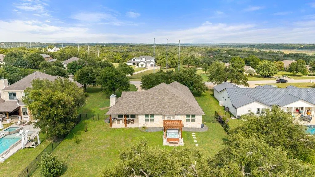 Photo 5 of 10183 BRANGUS RD