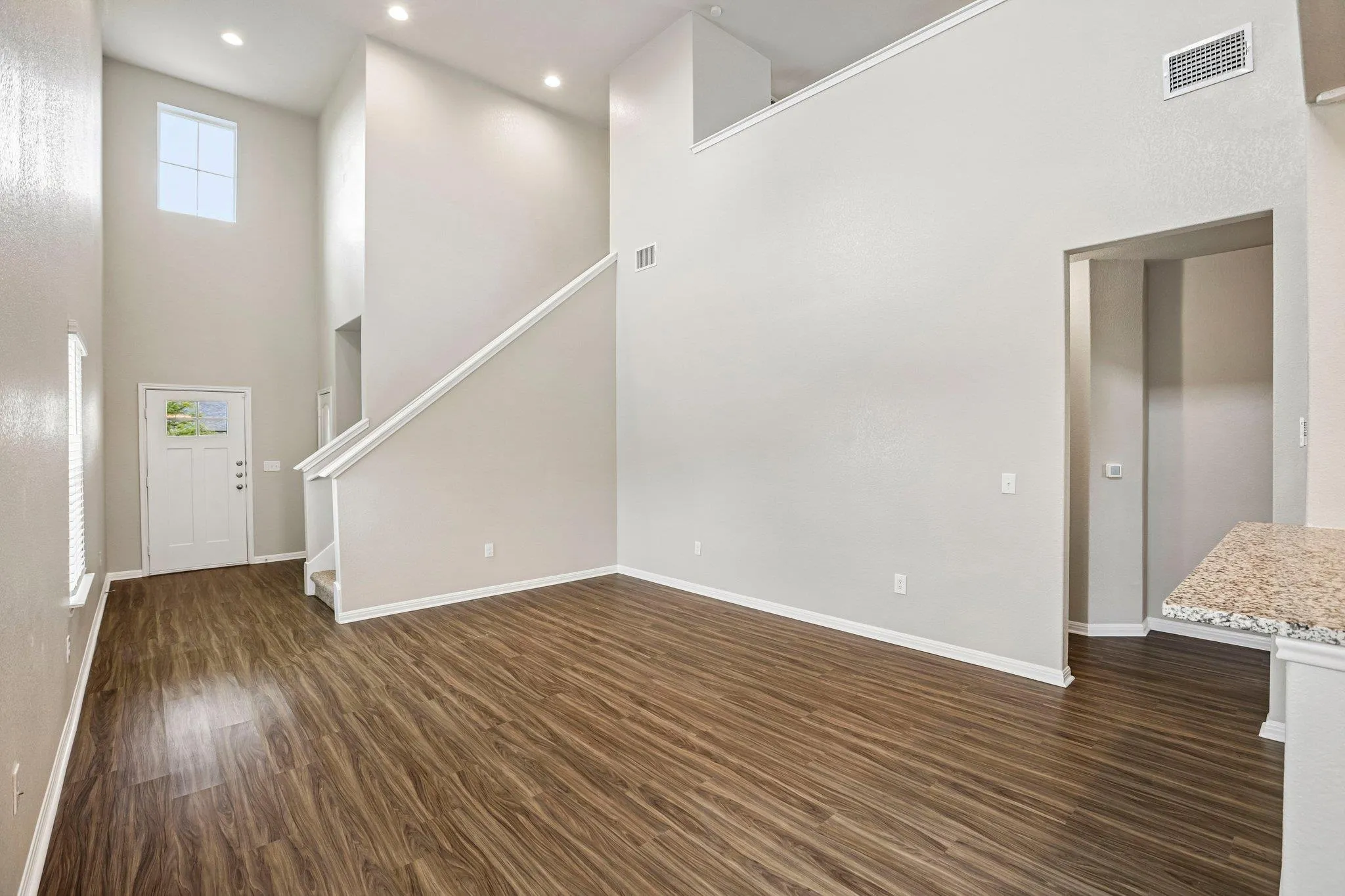 Photo 5 of 308 OTTO AVE