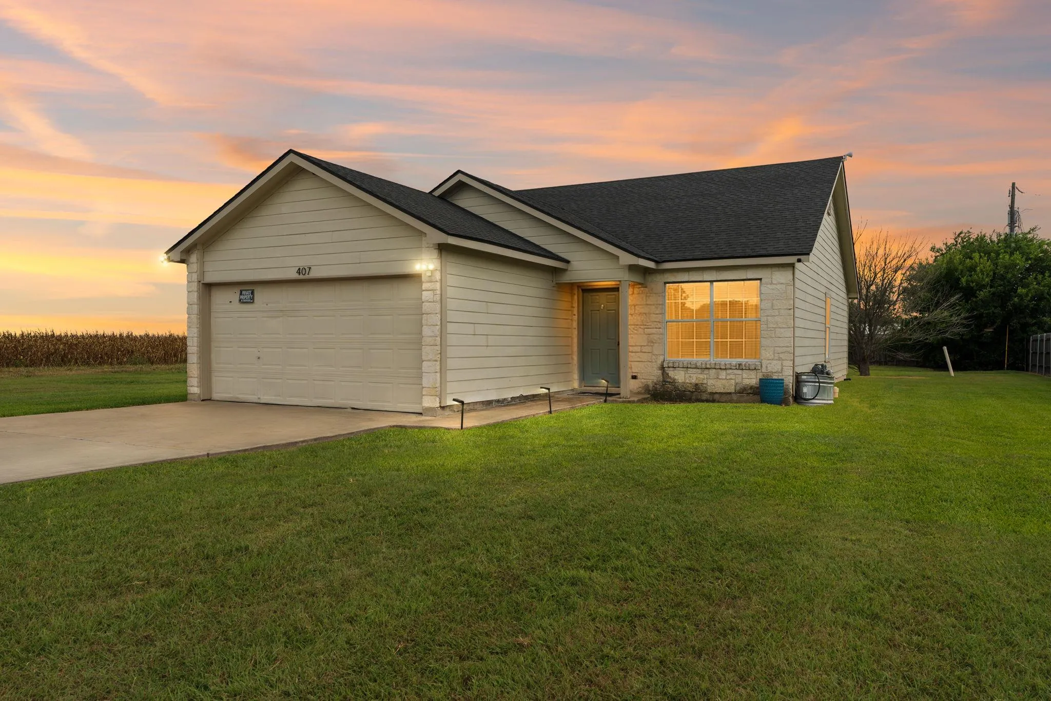 Photo of 407 E PIETZSCH ST, Bartlett, TX, 76511