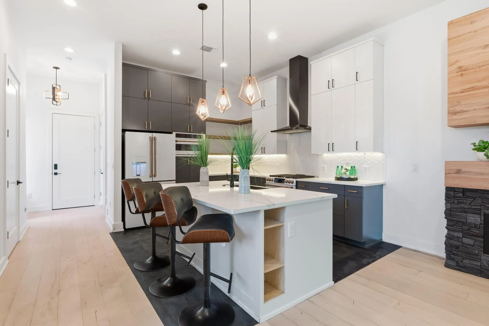 Photo 5 of 3304 E 17TH ST #B