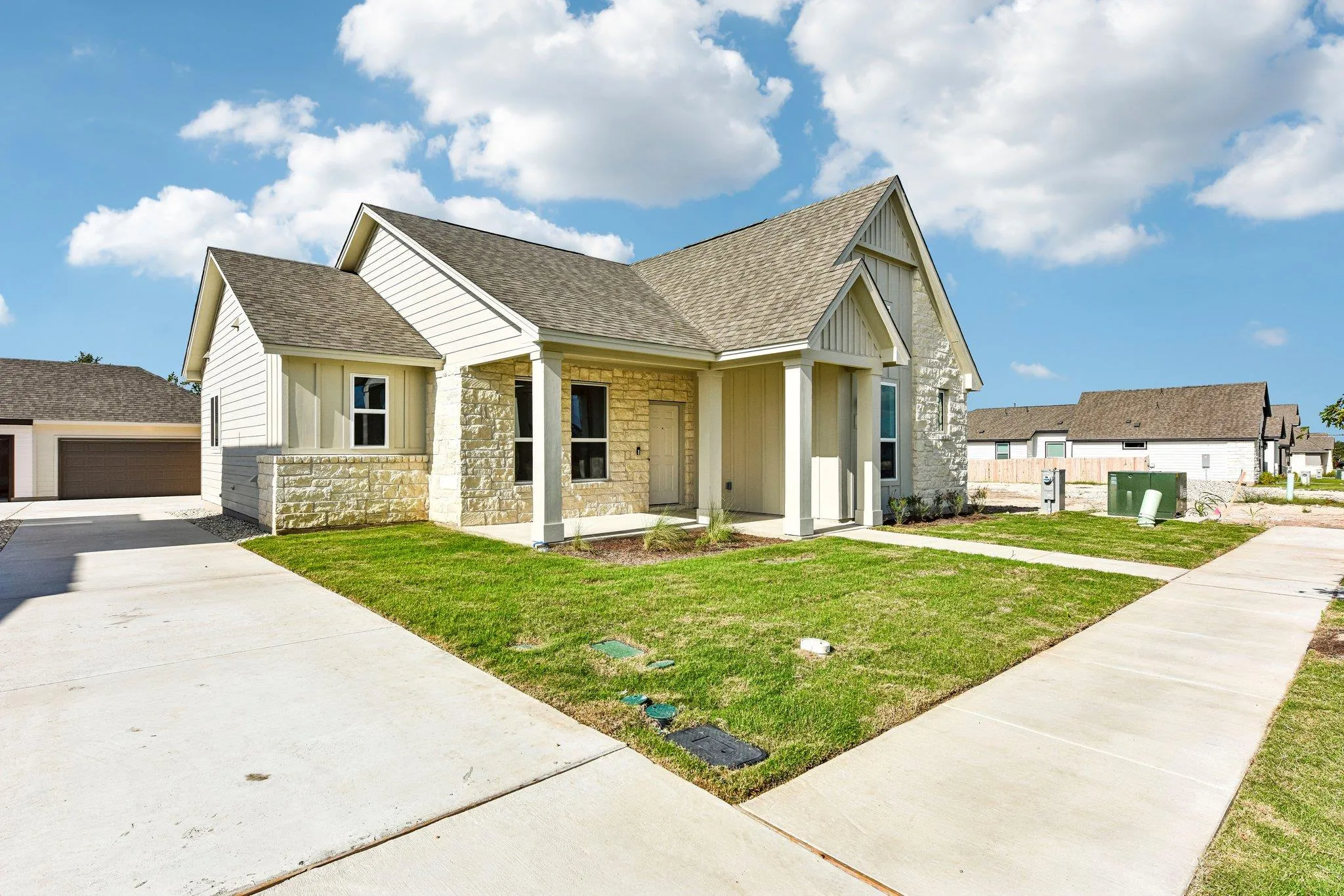 Photo 2 of 472 TREADWELL LN