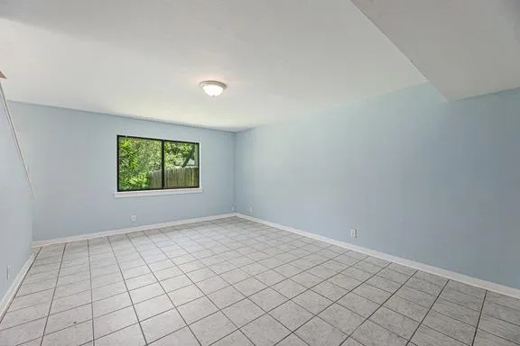 Photo 5 of 8524 S DRYFIELD DR