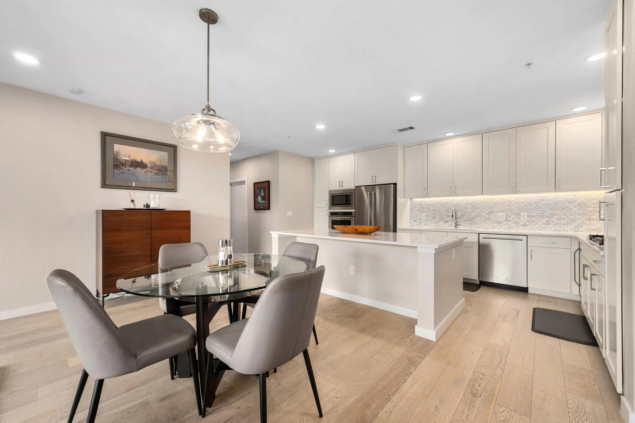 Photo 5 of 900 S 1ST ST #312