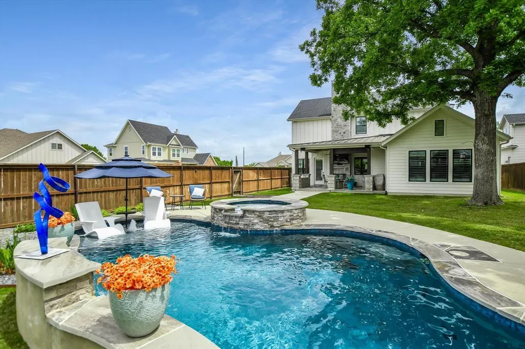 Photo of 105 RETREAT PL, Georgetown, TX, 78626