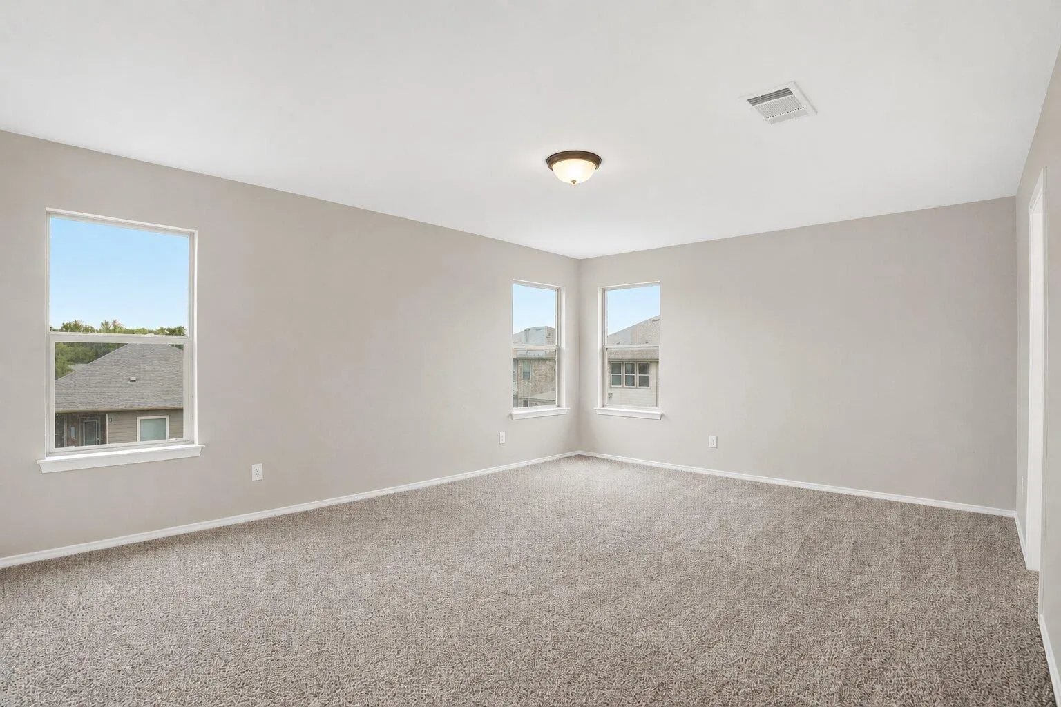 Photo 5 of 670 LANDON SAMUEL LOOP