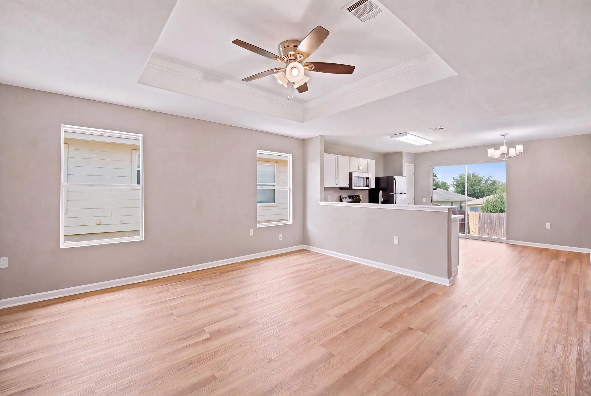 Photo 4 of 6024 ELFEN WAY