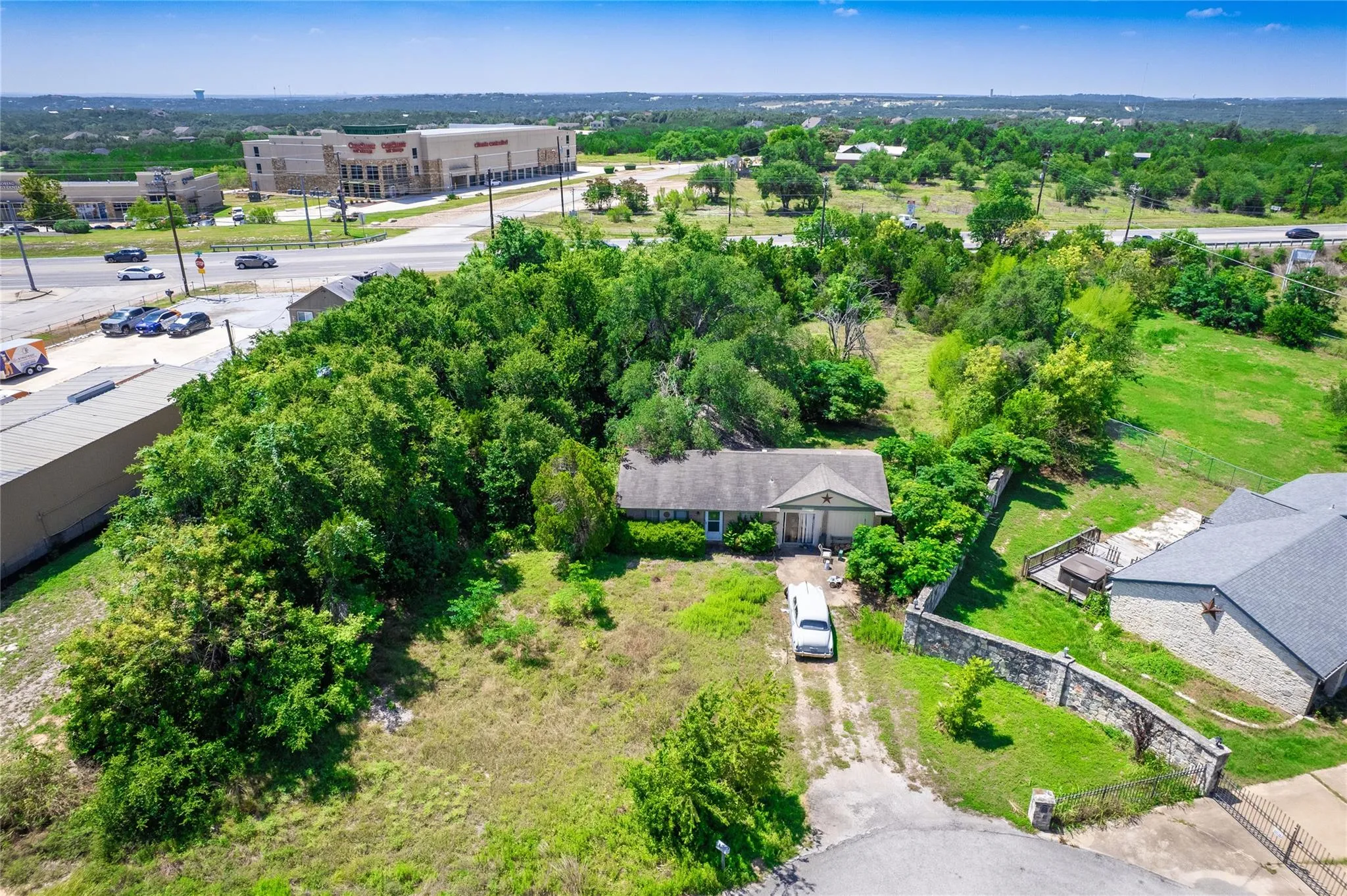 Photo 3 of 10203 OAK GROVE CIR #A
