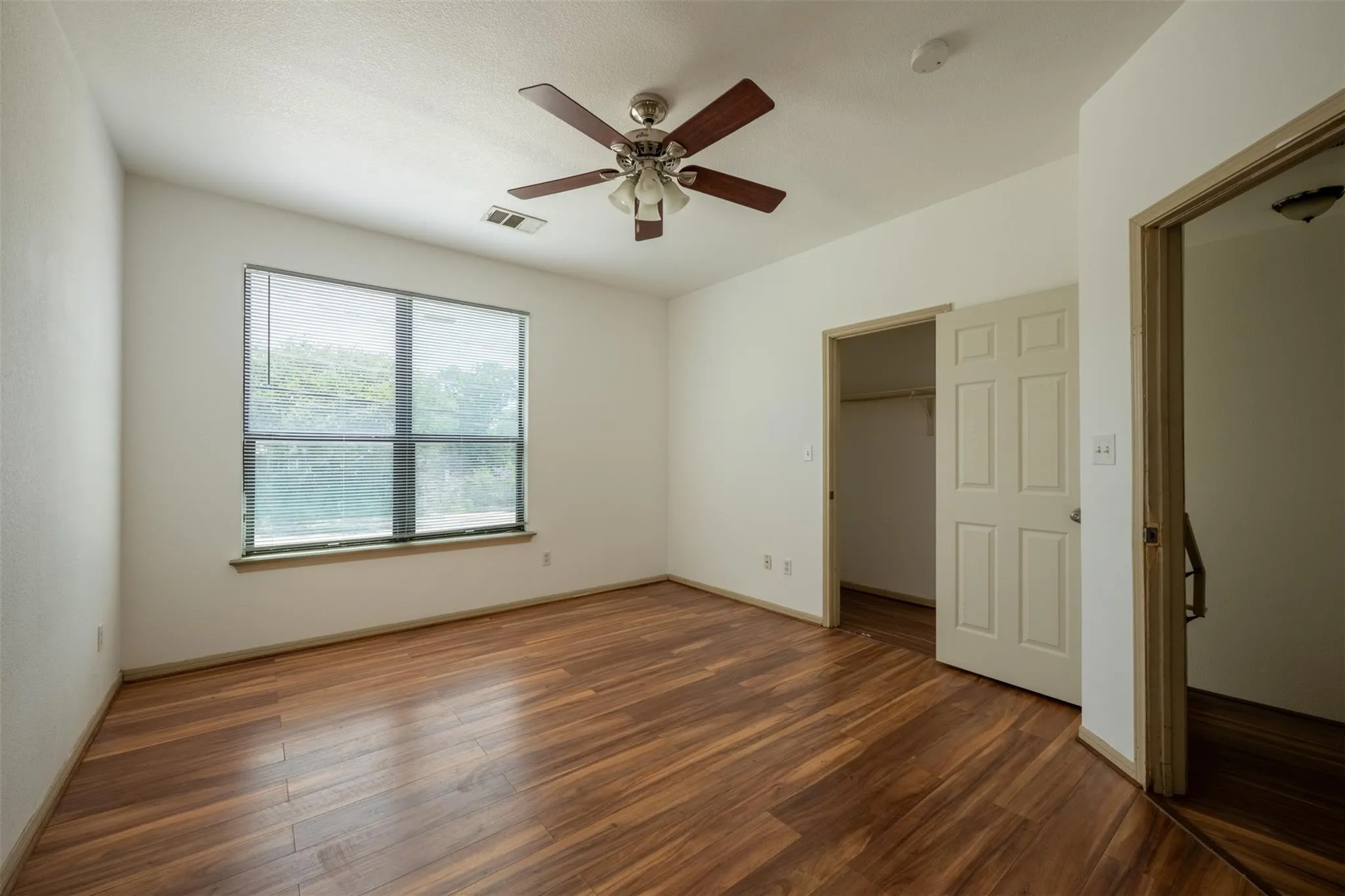 Photo 2 of 8901 PARKFIELD DR