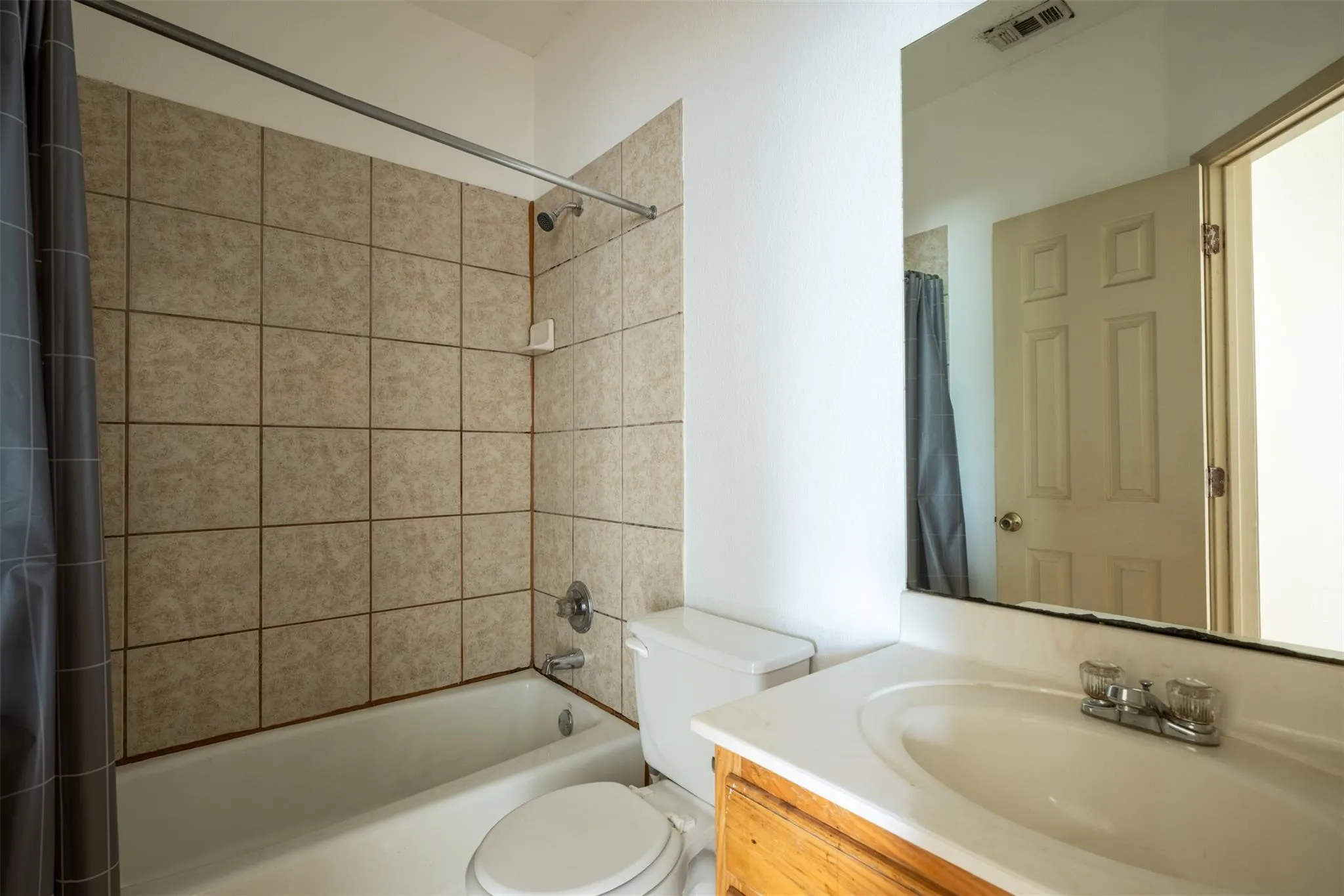 Photo 5 of 8901 PARKFIELD DR