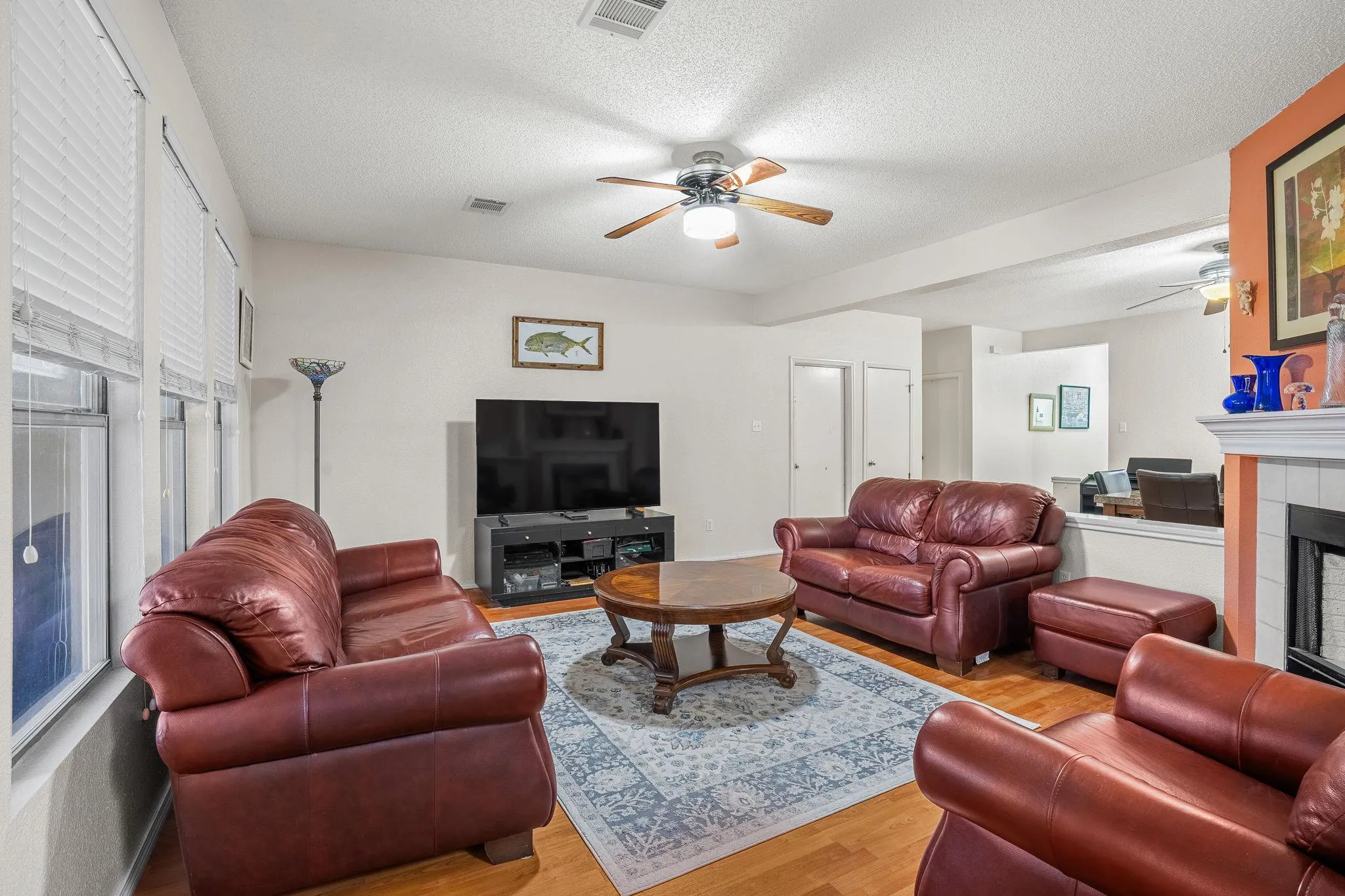 Photo 5 of 1121 BLACK LOCUST DR