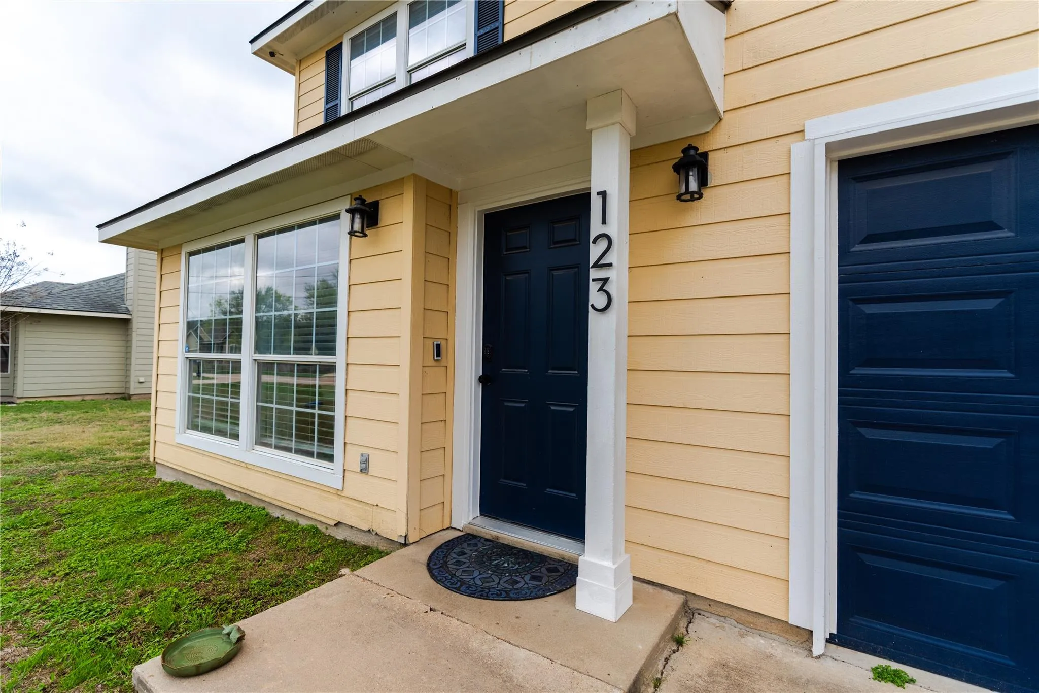 Photo of 123 KAWAINUI LN, Bastrop, TX, 78602