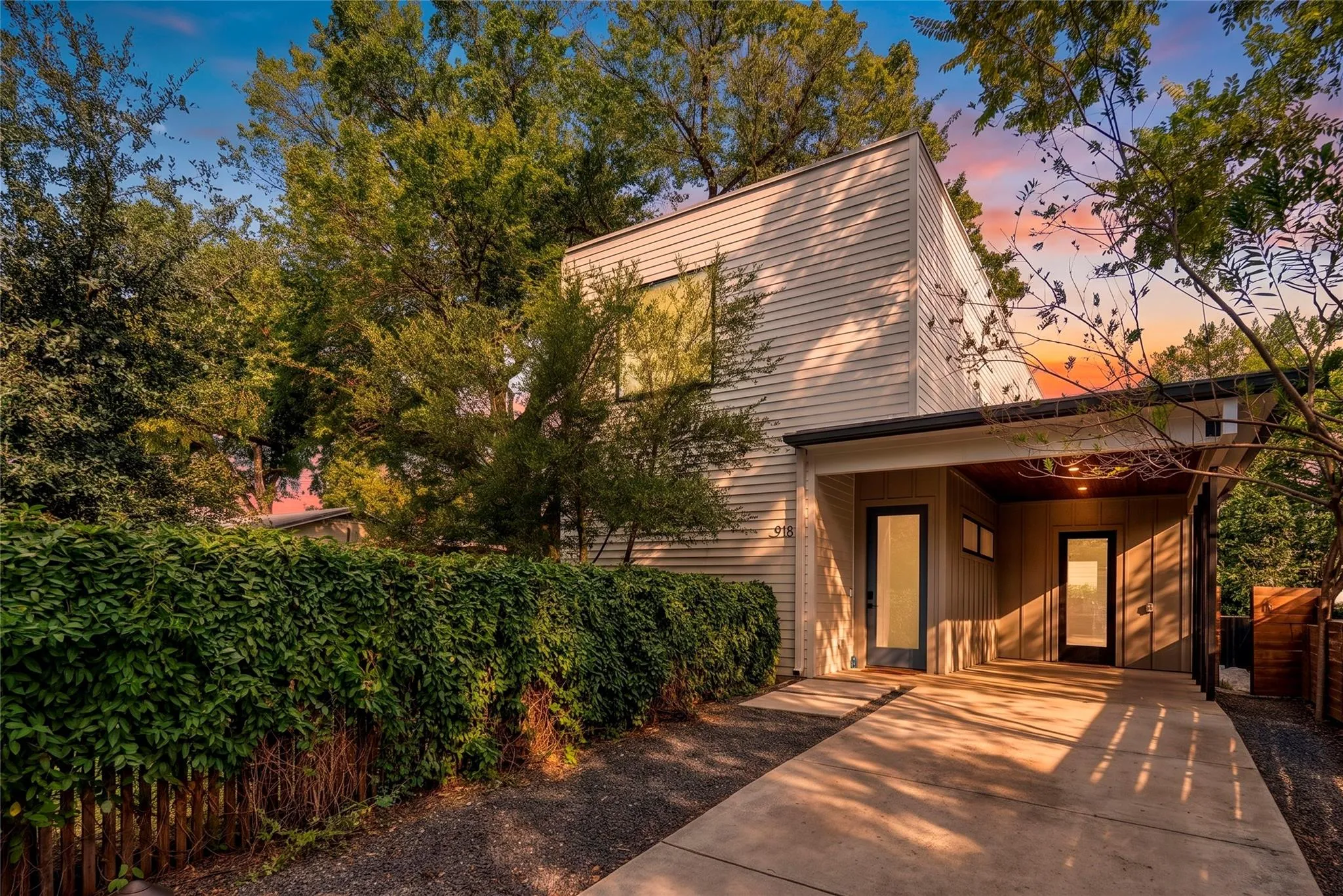 Photo of 918 CHOTE AVE, Austin, TX, 78702