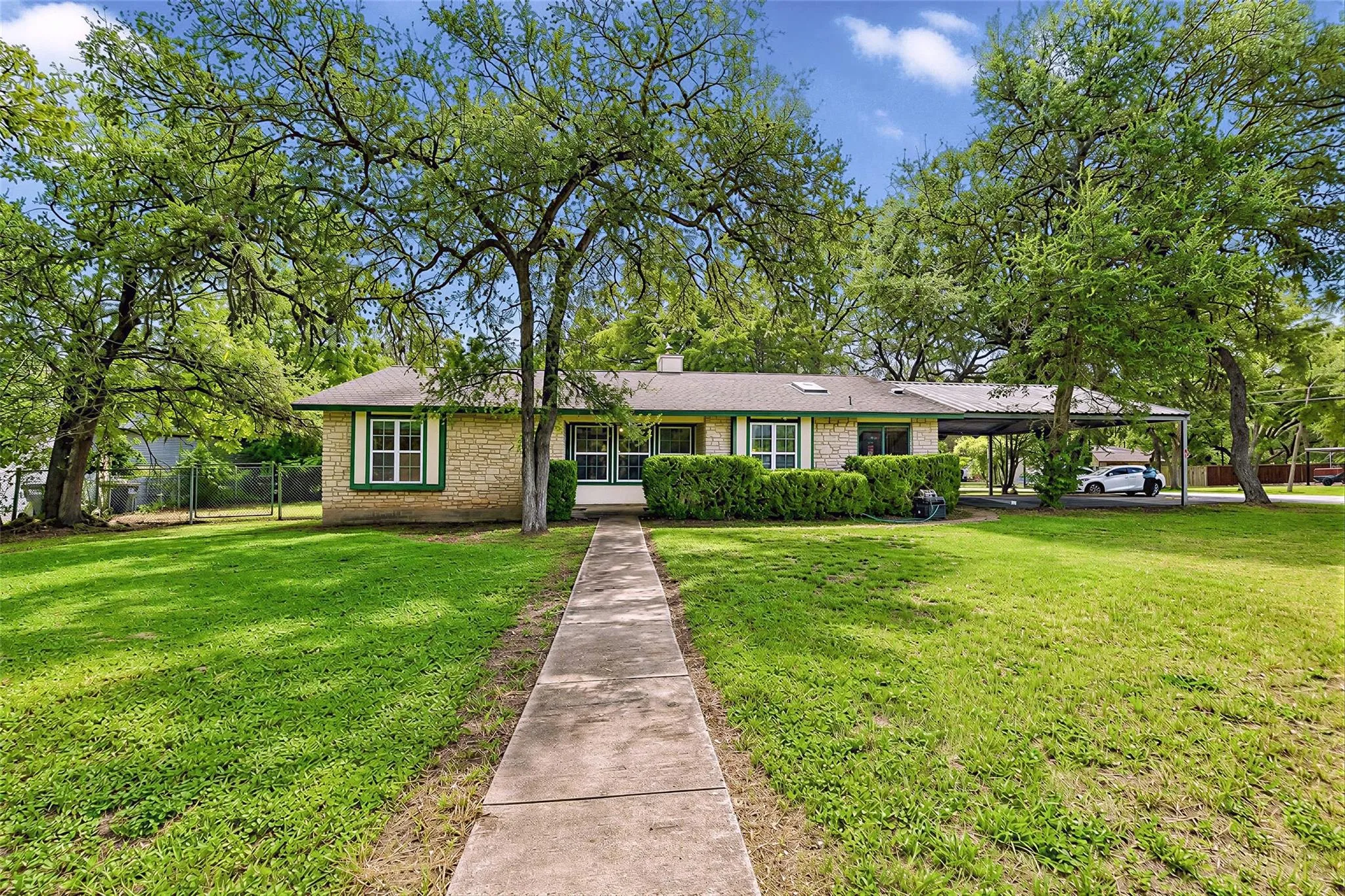 Photo of 12715 CRYSTAL CREEK DR, Buda, TX, 78610